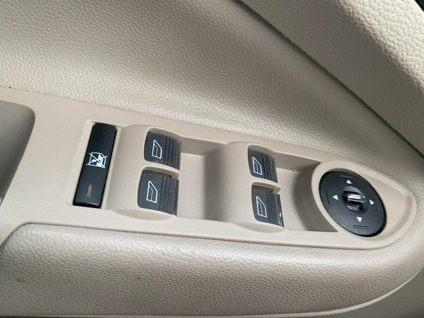 2014 GREY /Medium Light Stone FORD ESCAPE TITANIUM (1FMCU9J95EU) with an 2.0L engine, Automatic transmission, located at 11170 Summerlin Square Dr., Fort Myers Beach, FL, 33931, (239) 999-7777, 26.493546, -81.941628 - 37 Service History Records Carfax - Photo#25