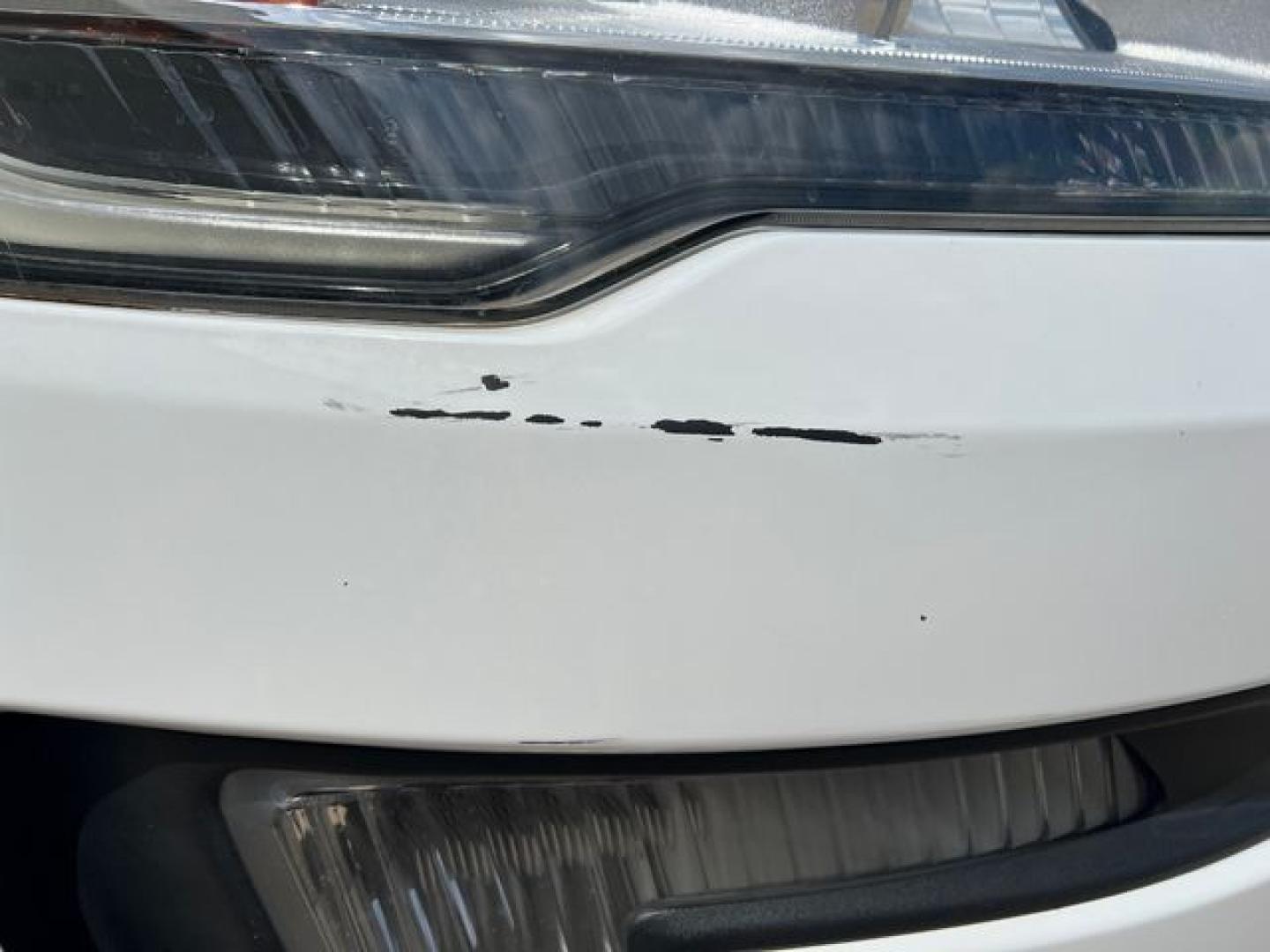 2017 WHITE /Black Cloth FORD EXPLORER XLT (1FM5K8D8XHG) with an 3.5L engine, Automatic transmission, located at 11170 Summerlin Square Dr., Fort Myers Beach, FL, 33931, (239) 999-7777, 26.493546, -81.941628 - 1 Owner No Damage No Accident Carfax 3rd Row - Photo#46