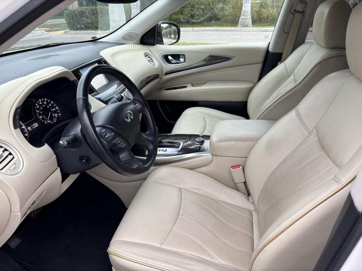 2015 WHITE /Tan Leather INFINITI QX60 SUV (5N1AL0MM7FC) with an 3.5L engine, Continuously Variable transmission, located at 11170 Summerlin Square Dr., Fort Myers Beach, FL, 33931, (239) 999-7777, 26.493546, -81.941628 - Photo#8