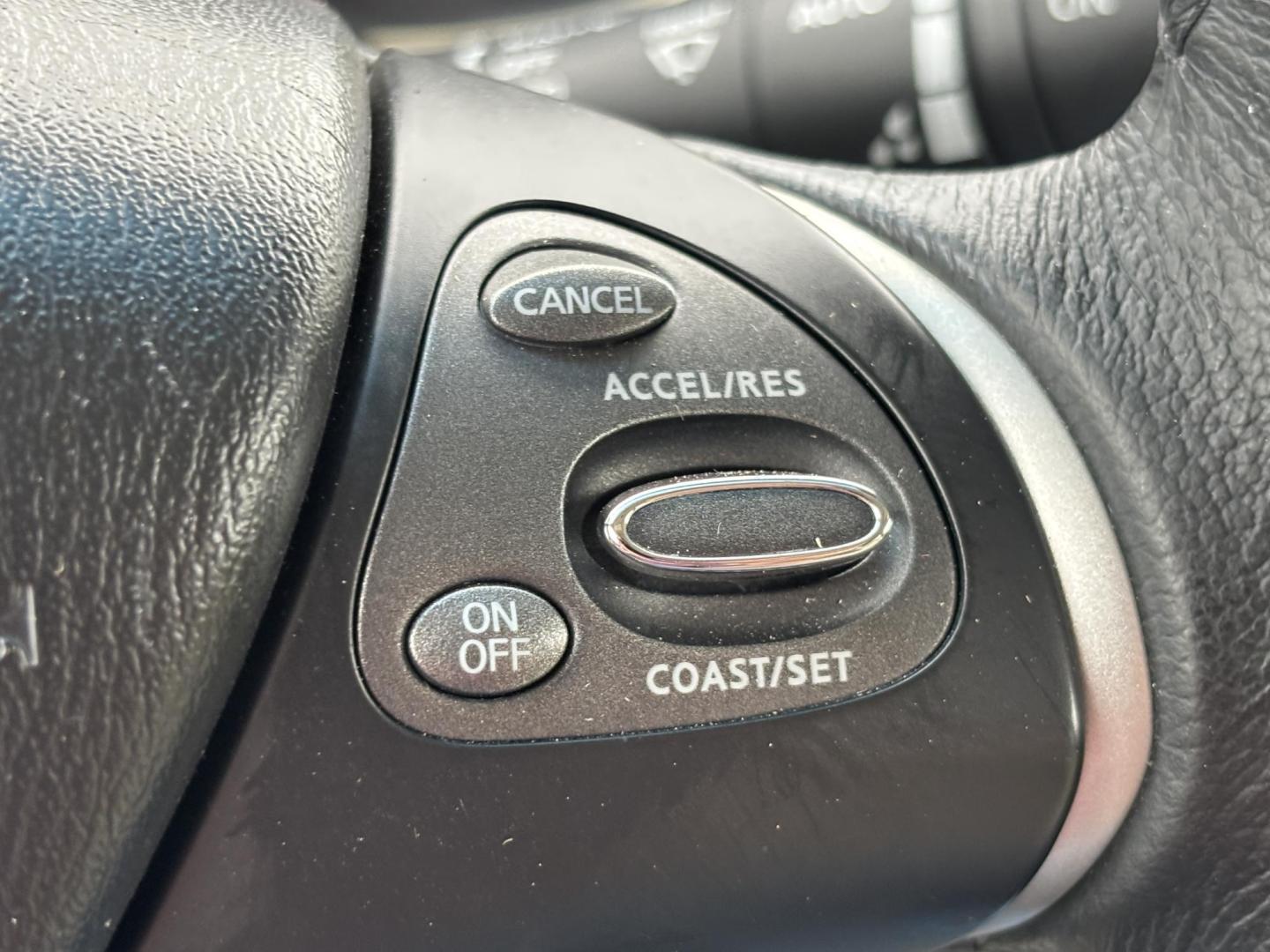 2015 WHITE /Tan Leather INFINITI QX60 SUV (5N1AL0MM7FC) with an 3.5L engine, Continuously Variable transmission, located at 11170 Summerlin Square Dr., Fort Myers Beach, FL, 33931, (239) 999-7777, 26.493546, -81.941628 - Photo#28