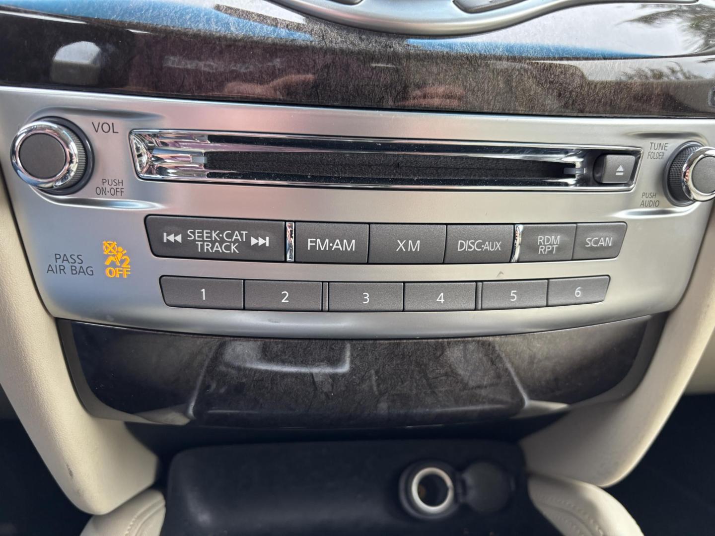 2015 WHITE /Tan Leather INFINITI QX60 SUV (5N1AL0MM7FC) with an 3.5L engine, Continuously Variable transmission, located at 11170 Summerlin Square Dr., Fort Myers Beach, FL, 33931, (239) 999-7777, 26.493546, -81.941628 - Photo#34
