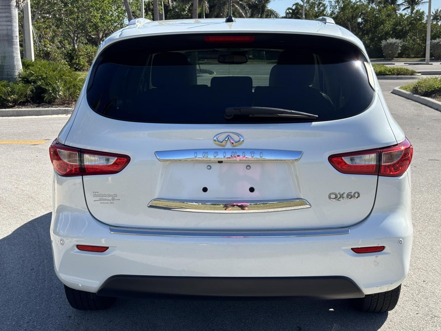 2015 WHITE /Tan Leather INFINITI QX60 SUV (5N1AL0MM7FC) with an 3.5L engine, Continuously Variable transmission, located at 11170 Summerlin Square Dr., Fort Myers Beach, FL, 33931, (239) 999-7777, 26.493546, -81.941628 - Photo#5