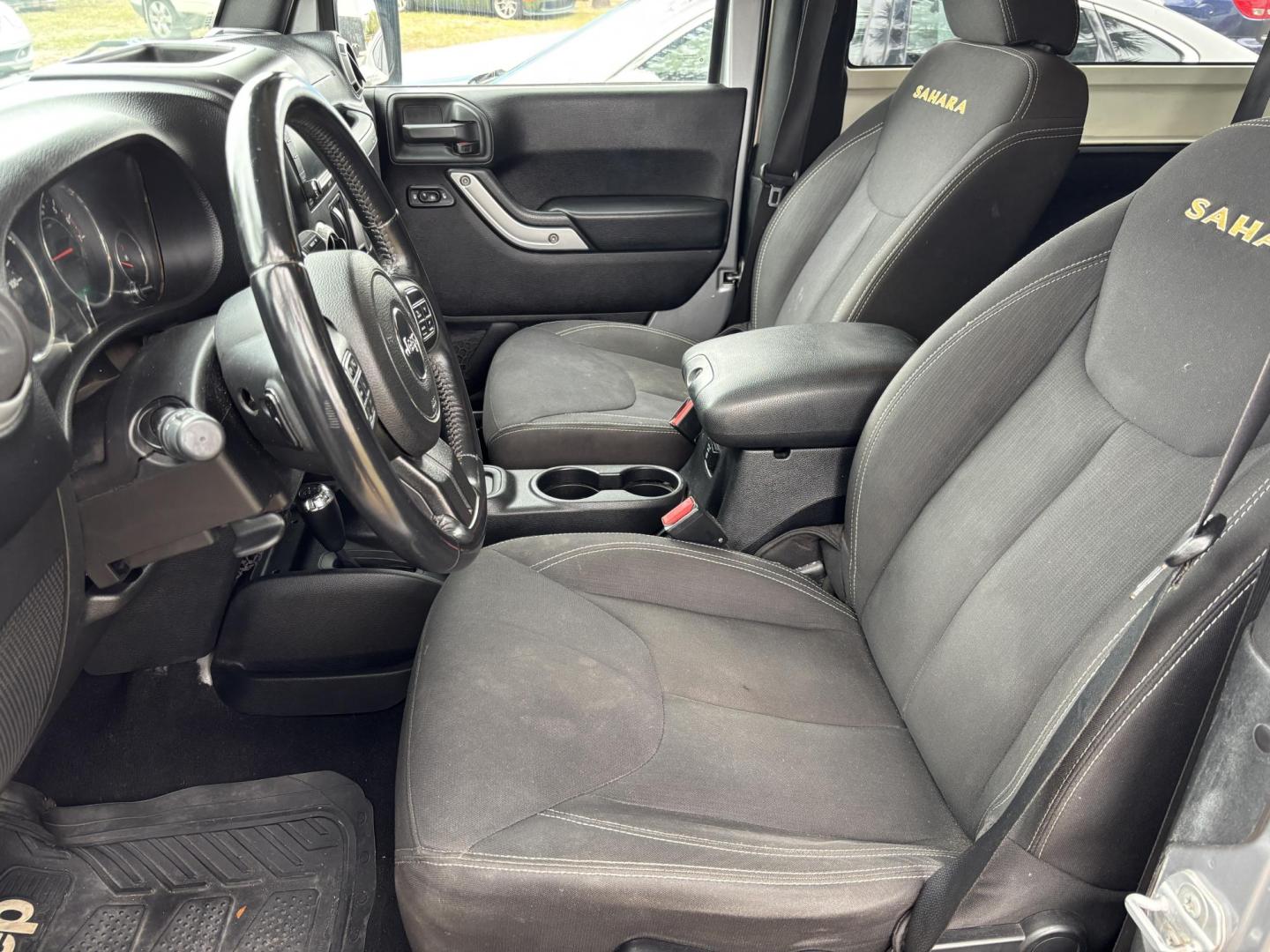 2015 SILVER /Black JEEP WRANGLER SAHARA (1C4AJWBG8FL) with an 3.6L engine, Automatic transmission, located at 11170 Summerlin Square Dr., Fort Myers Beach, FL, 33931, (239) 999-7777, 26.493546, -81.941628 - No Damage No Accident Carfax - Photo#9