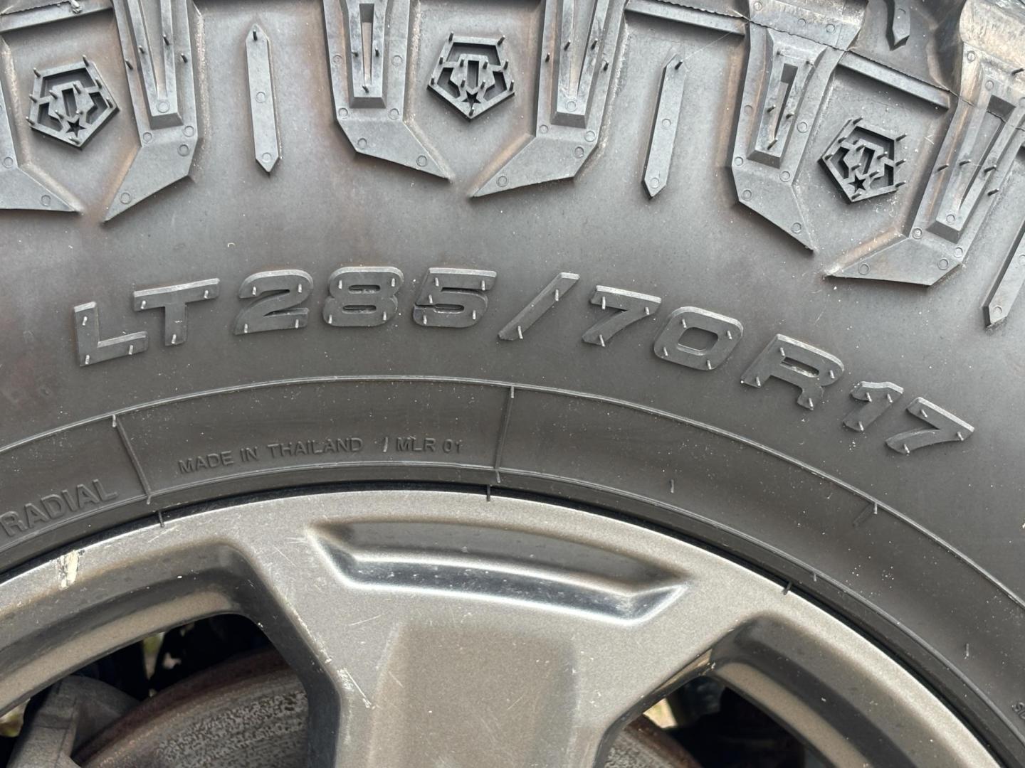 2015 SILVER /Black JEEP WRANGLER SAHARA (1C4AJWBG8FL) with an 3.6L engine, Automatic transmission, located at 11170 Summerlin Square Dr., Fort Myers Beach, FL, 33931, (239) 999-7777, 26.493546, -81.941628 - No Damage No Accident Carfax - Photo#28