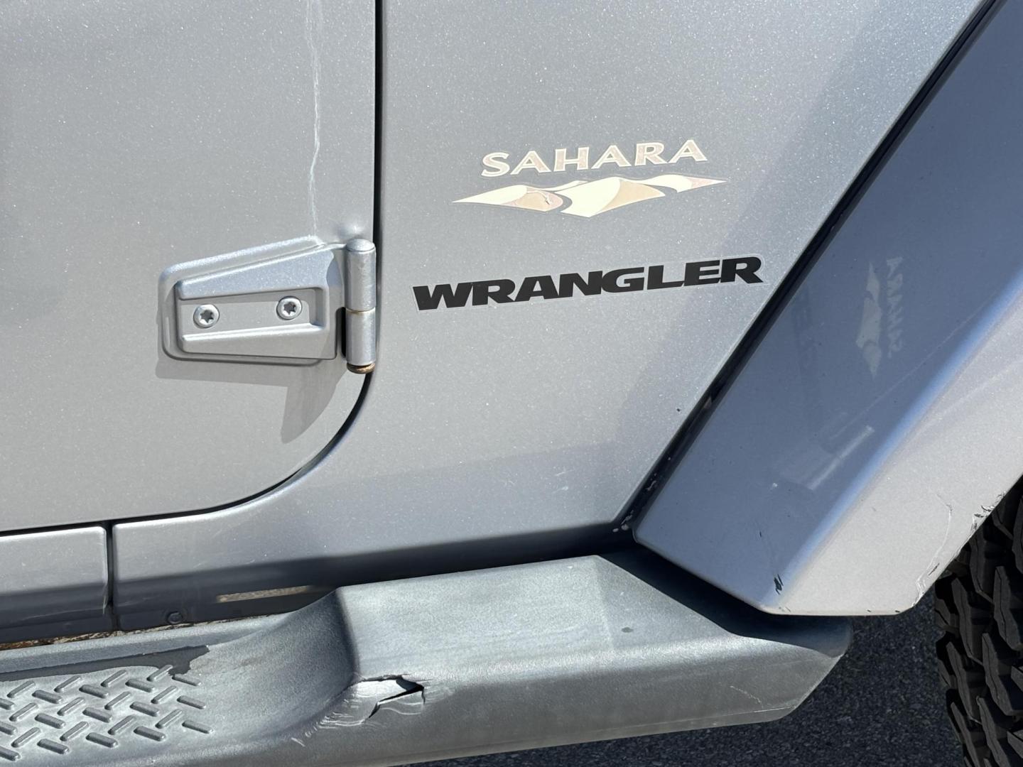 2015 SILVER /Black JEEP WRANGLER SAHARA (1C4AJWBG8FL) with an 3.6L engine, Automatic transmission, located at 11170 Summerlin Square Dr., Fort Myers Beach, FL, 33931, (239) 999-7777, 26.493546, -81.941628 - No Damage No Accident Carfax - Photo#34