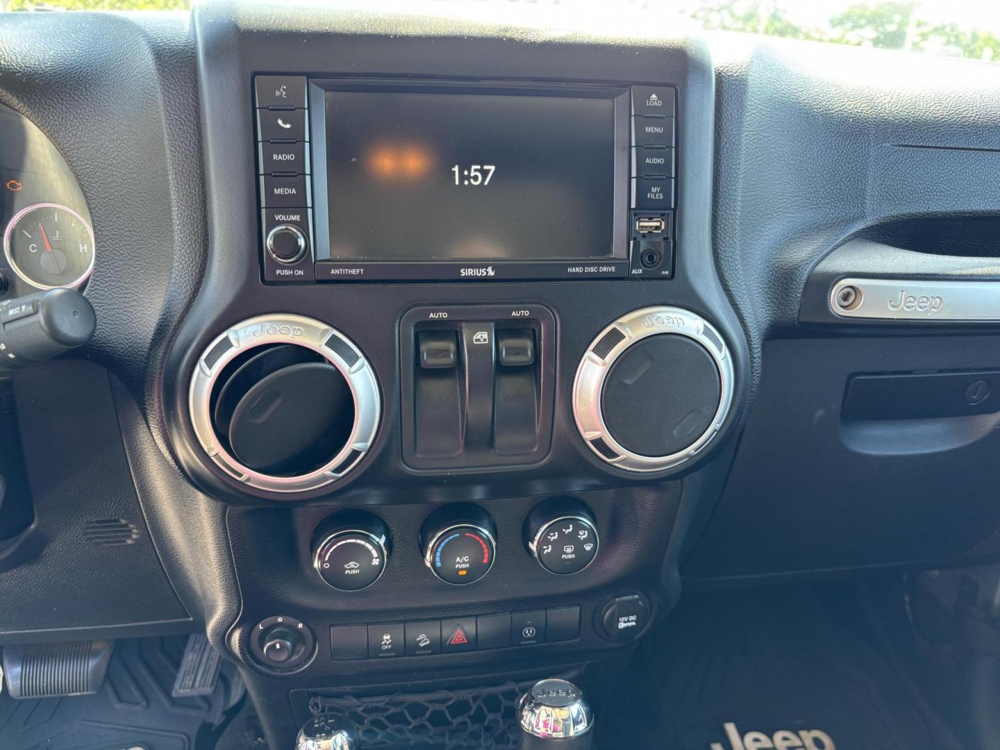 2015 SILVER /Black JEEP WRANGLER SAHARA (1C4AJWBG8FL) with an 3.6L engine, Automatic transmission, located at 11170 Summerlin Square Dr., Fort Myers Beach, FL, 33931, (239) 999-7777, 26.493546, -81.941628 - No Damage No Accident Carfax - Photo#20