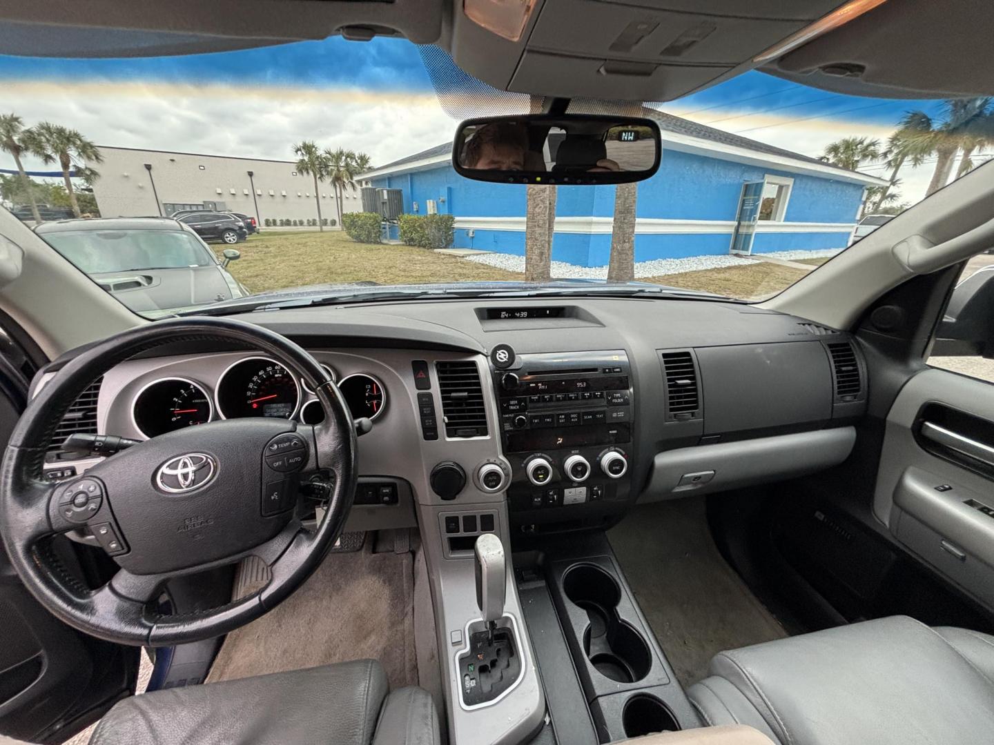 2008 BLUE TOYOTA SEQUOIA LIMITED (5TDZY68A98S) with an 5.7L engine, Automatic transmission, located at 11170 Summerlin Square Dr., Fort Myers Beach, FL, 33931, (239) 999-7777, 26.493546, -81.941628 - Photo#4