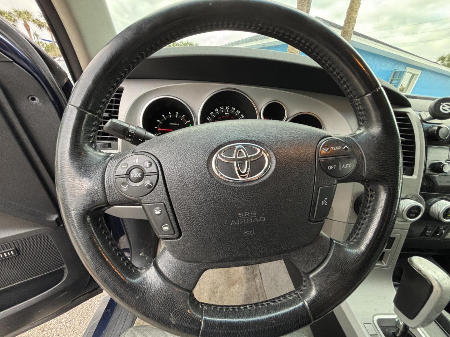 2008 BLUE TOYOTA SEQUOIA LIMITED (5TDZY68A98S) with an 5.7L engine, Automatic transmission, located at 11170 Summerlin Square Dr., Fort Myers Beach, FL, 33931, (239) 999-7777, 26.493546, -81.941628 - Photo#5