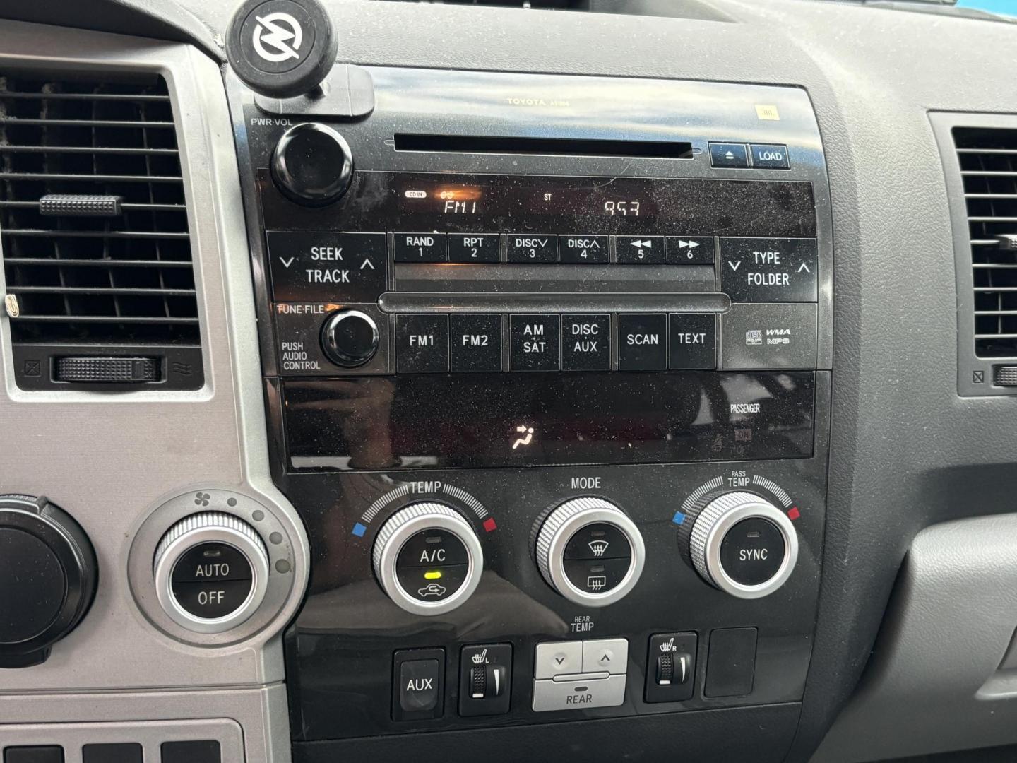 2008 BLUE TOYOTA SEQUOIA LIMITED (5TDZY68A98S) with an 5.7L engine, Automatic transmission, located at 11170 Summerlin Square Dr., Fort Myers Beach, FL, 33931, (239) 999-7777, 26.493546, -81.941628 - Photo#6