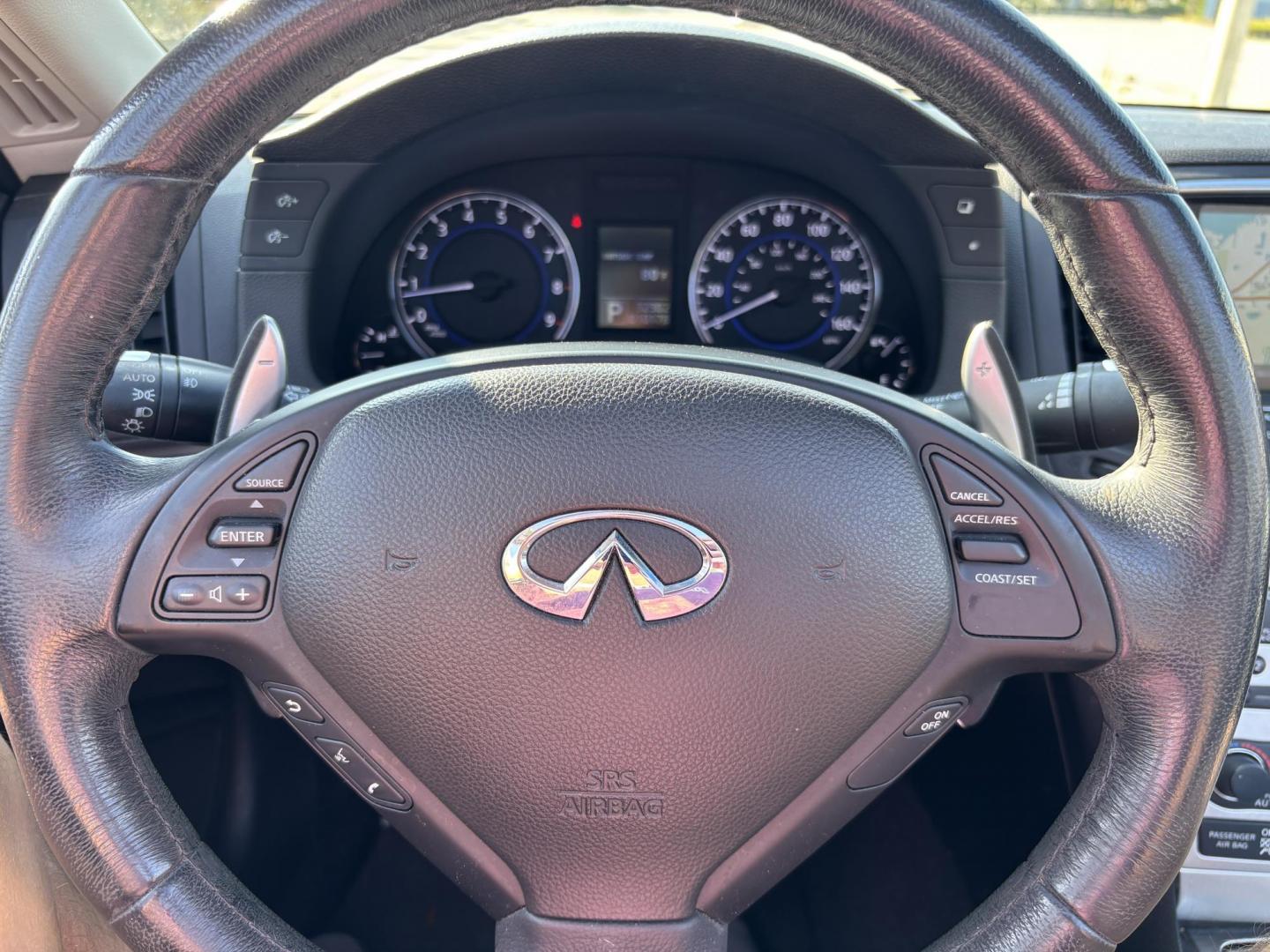 2014 RED INFINITI Q60 BASE (JN1CV6FE8EM) with an 3.7L engine, Automatic transmission, located at 11170 Summerlin Square Dr., Fort Myers Beach, FL, 33931, (239) 999-7777, 26.493546, -81.941628 - Photo#11