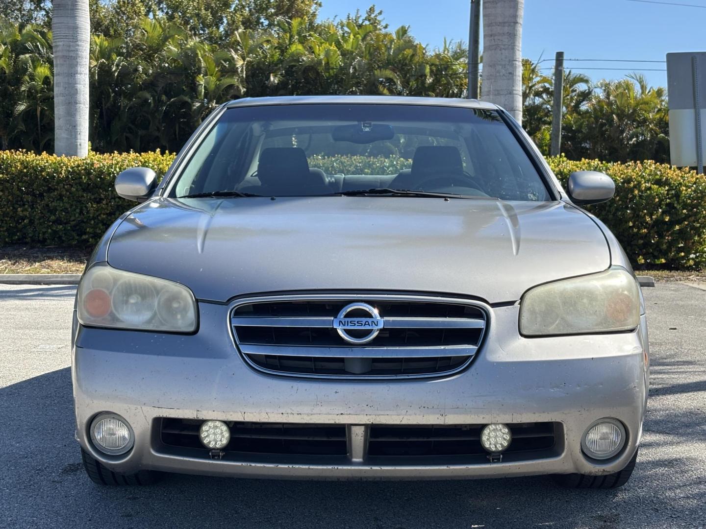 2002 GOLD /GRAY Nissan Maxima GLE (JN1DA31D12T) with an 3.5L V6 DOHC 24V engine, 4-Speed Automatic Overdrive transmission, located at 11170 Summerlin Square Dr., Fort Myers Beach, FL, 33931, (239) 999-7777, 26.493546, -81.941628 - Photo#2