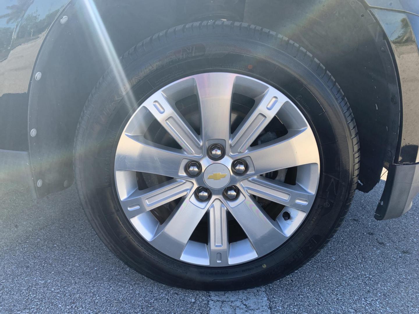 2011 BLACK CHEVROLET EQUINOX LT (2GNALPEC2B1) with an 2.4L engine, Automatic transmission, located at 11170 Summerlin Square Dr., Fort Myers Beach, FL, 33931, (239) 999-7777, 26.493546, -81.941628 - Photo#18