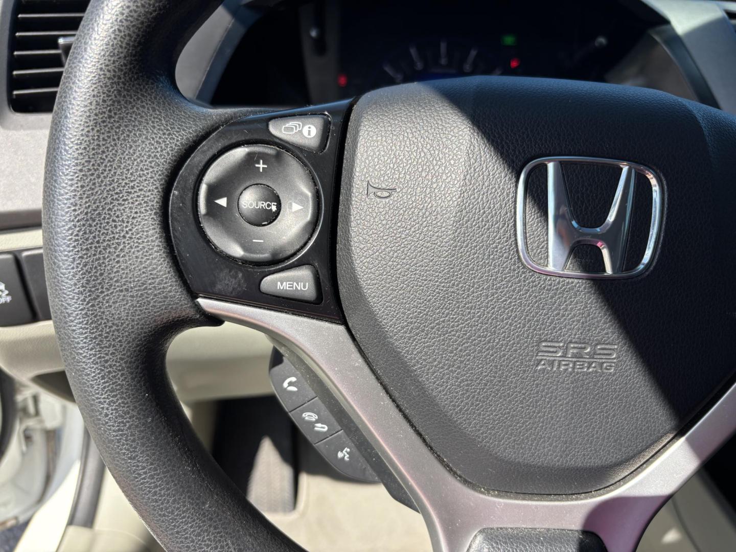 2012 WHITE /Cloth Honda Civic EX Sedan 5-Speed AT (2HGFB2F80CH) with an 1.8L L4 SOHC 16V engine, 5-Speed Automatic transmission, located at 11170 Summerlin Square Dr., Fort Myers Beach, FL, 33931, (239) 999-7777, 26.493546, -81.941628 - Photo#21