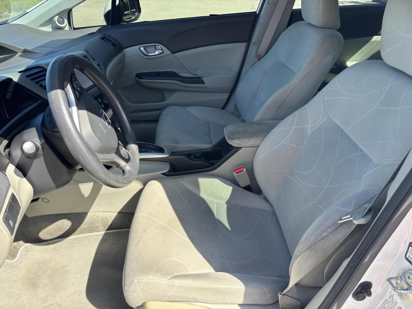 2012 WHITE /Cloth Honda Civic EX Sedan 5-Speed AT (2HGFB2F80CH) with an 1.8L L4 SOHC 16V engine, 5-Speed Automatic transmission, located at 11170 Summerlin Square Dr., Fort Myers Beach, FL, 33931, (239) 999-7777, 26.493546, -81.941628 - Photo#11