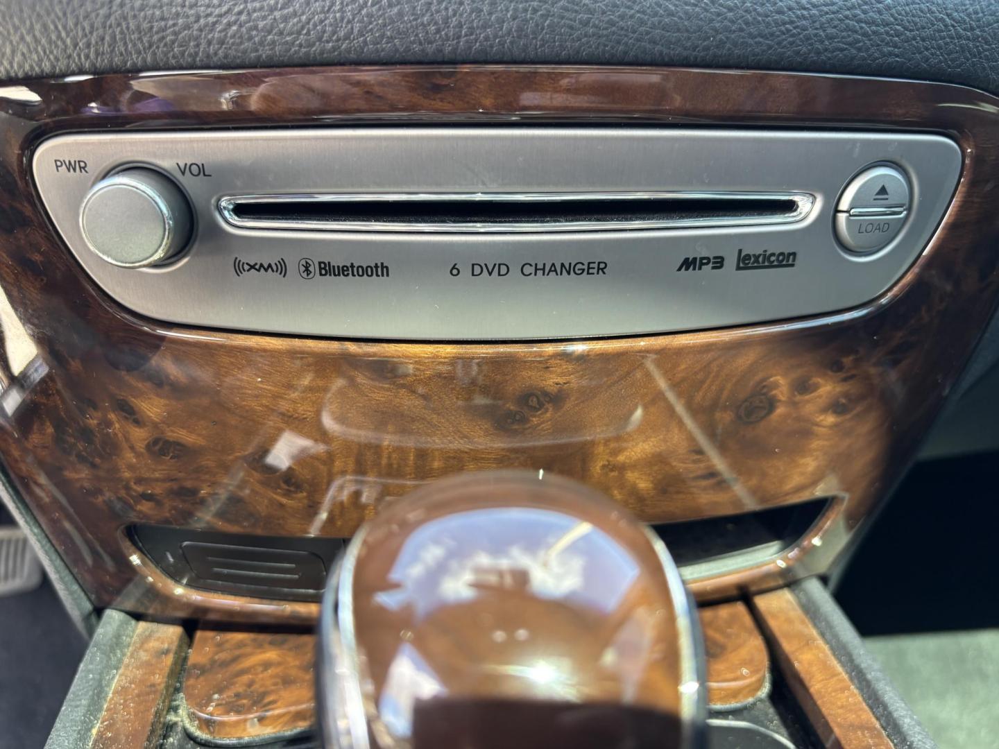 2009 SILVER /BLACK HYUNDAI GENESIS 4.6L (KMHGC46F89U) with an 4.6L engine, Automatic transmission, located at 11170 Summerlin Square Dr., Fort Myers Beach, FL, 33931, (239) 999-7777, 26.493546, -81.941628 - Photo#12