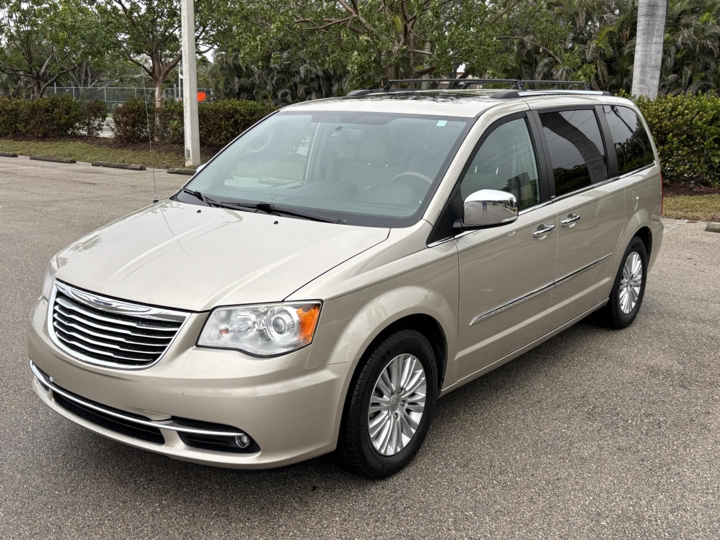 2013 GOLD /Beige Chrysler Town & Country Limited (2C4RC1GG6DR) with an 3.6L V6 DOHC 24V engine, 6-Speed Automatic transmission, located at 11170 Summerlin Square Dr., Fort Myers Beach, FL, 33931, (239) 999-7777, 26.493546, -81.941628 - 3rd Row Sunroof Heated Seats Stow and Go Seats - Photo#0
