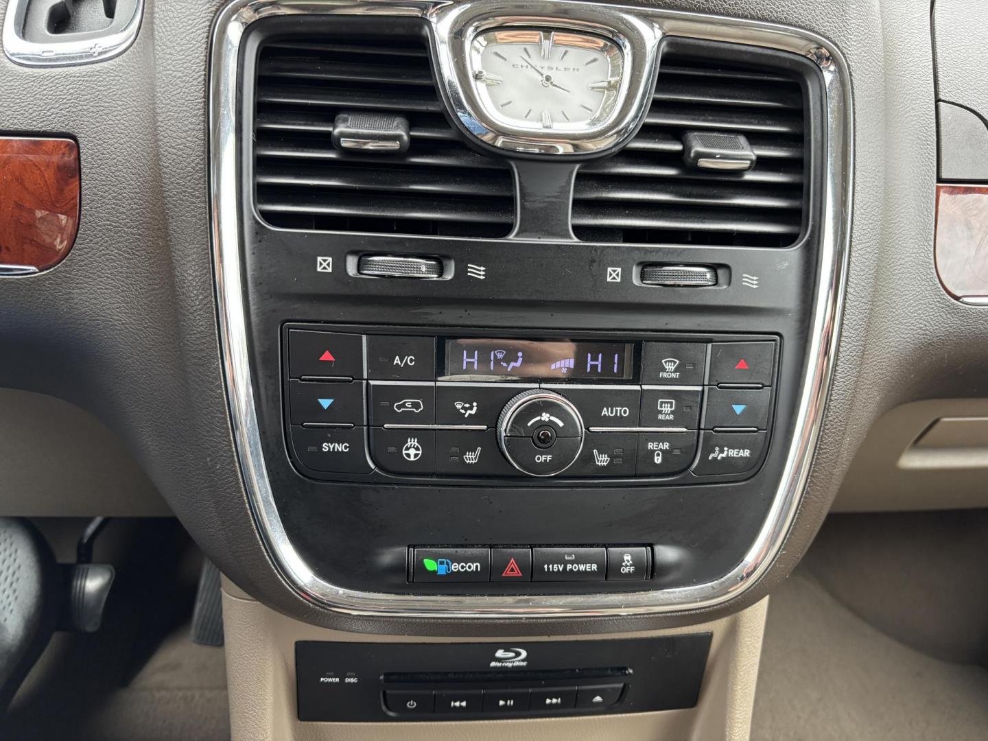 2013 GOLD /Beige Chrysler Town & Country Limited (2C4RC1GG6DR) with an 3.6L V6 DOHC 24V engine, 6-Speed Automatic transmission, located at 11170 Summerlin Square Dr., Fort Myers Beach, FL, 33931, (239) 999-7777, 26.493546, -81.941628 - 3rd Row Sunroof Heated Seats Stow and Go Seats - Photo#29