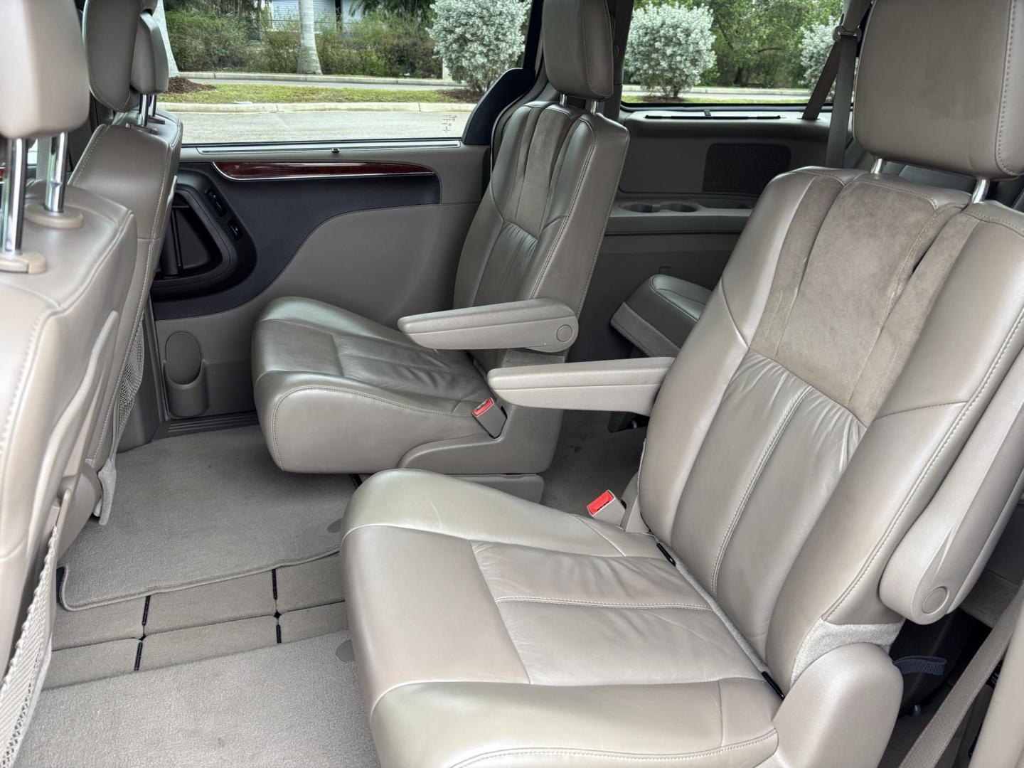 2013 GOLD /Beige Chrysler Town & Country Limited (2C4RC1GG6DR) with an 3.6L V6 DOHC 24V engine, 6-Speed Automatic transmission, located at 11170 Summerlin Square Dr., Fort Myers Beach, FL, 33931, (239) 999-7777, 26.493546, -81.941628 - 3rd Row Sunroof Heated Seats Stow and Go Seats - Photo#12