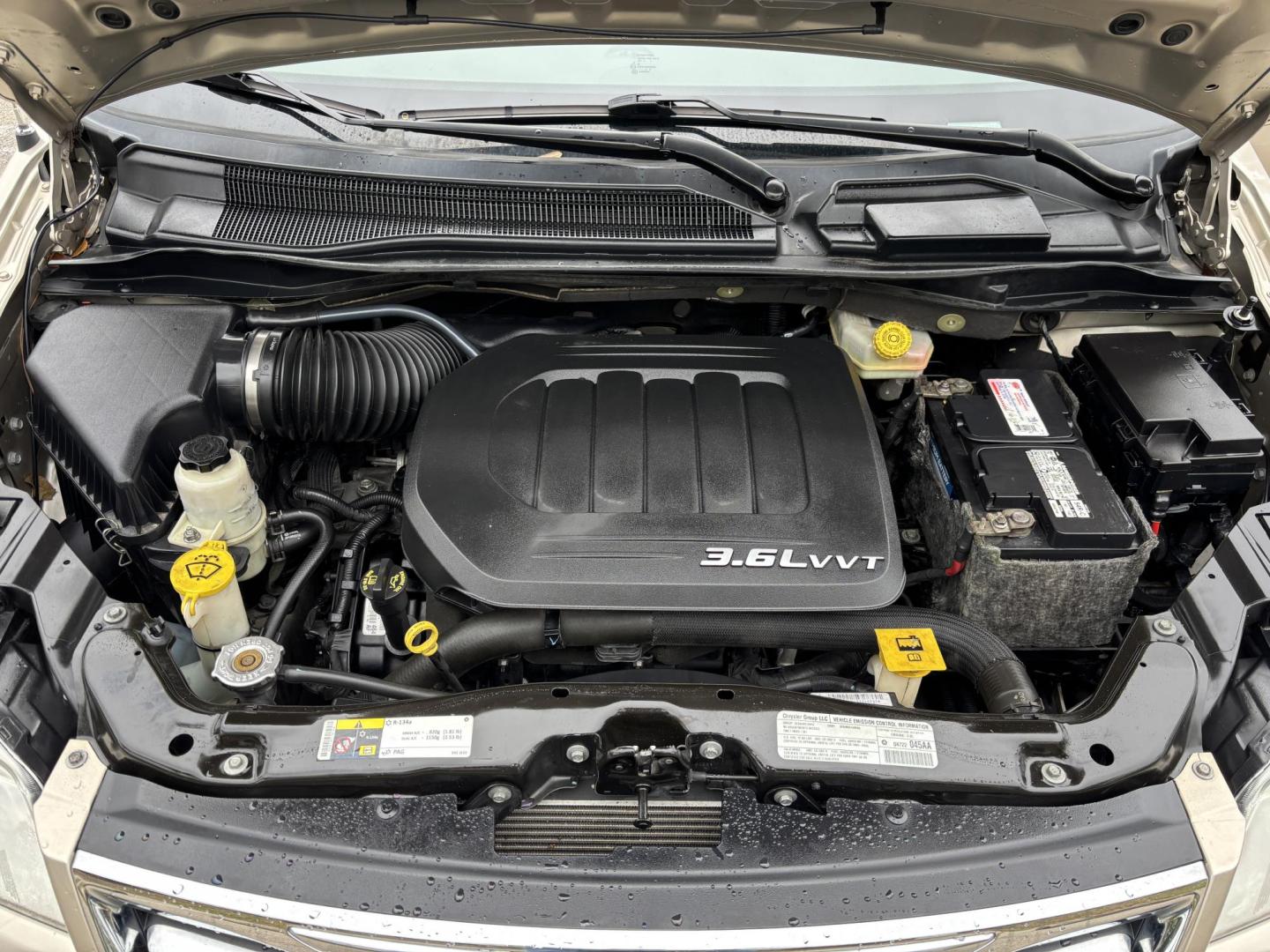 2013 GOLD /Beige Chrysler Town & Country Limited (2C4RC1GG6DR) with an 3.6L V6 DOHC 24V engine, 6-Speed Automatic transmission, located at 11170 Summerlin Square Dr., Fort Myers Beach, FL, 33931, (239) 999-7777, 26.493546, -81.941628 - 3rd Row Sunroof Heated Seats Stow and Go Seats - Photo#40