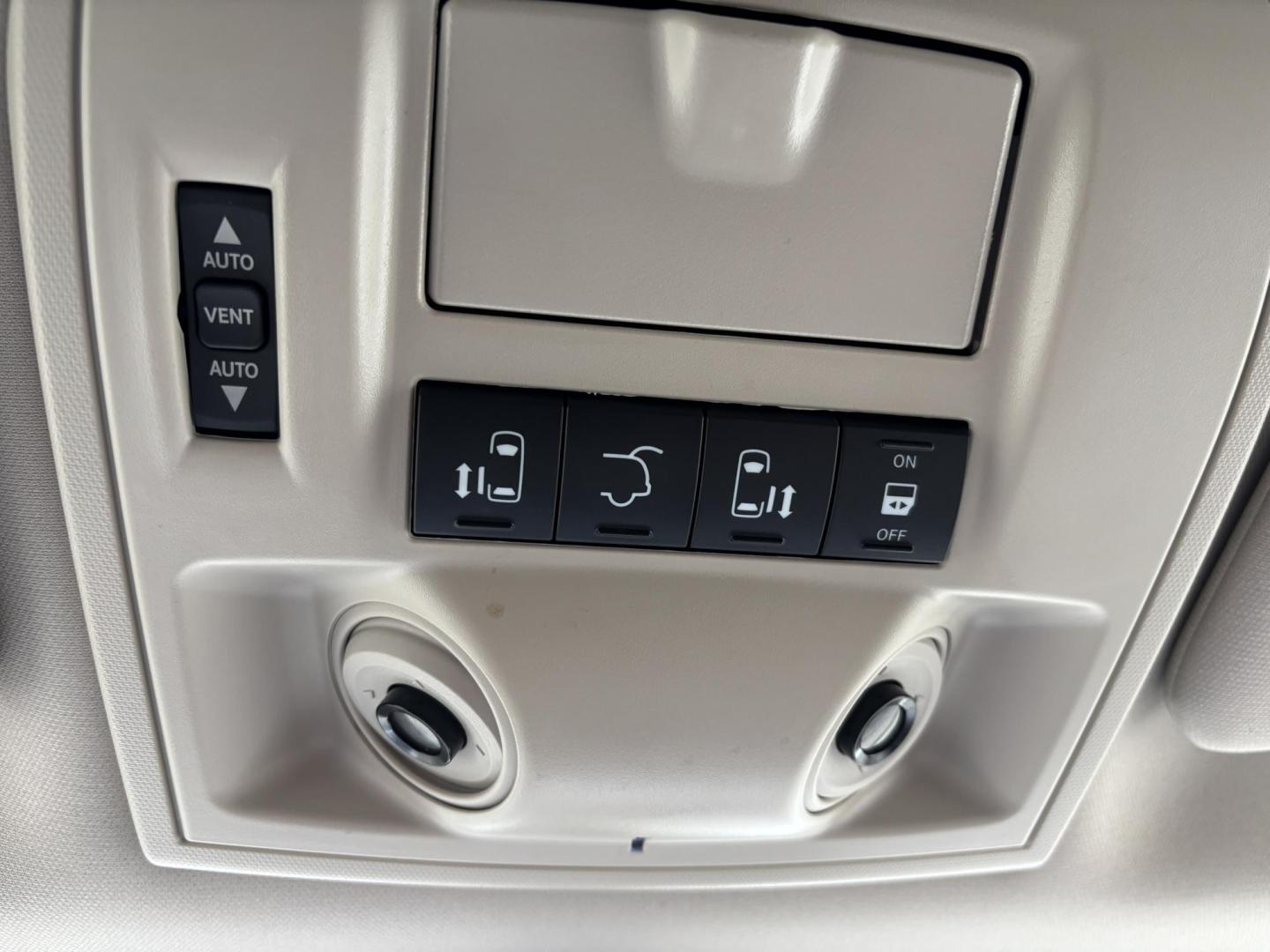2013 GOLD /Beige Chrysler Town & Country Limited (2C4RC1GG6DR) with an 3.6L V6 DOHC 24V engine, 6-Speed Automatic transmission, located at 11170 Summerlin Square Dr., Fort Myers Beach, FL, 33931, (239) 999-7777, 26.493546, -81.941628 - 3rd Row Sunroof Heated Seats Stow and Go Seats - Photo#32