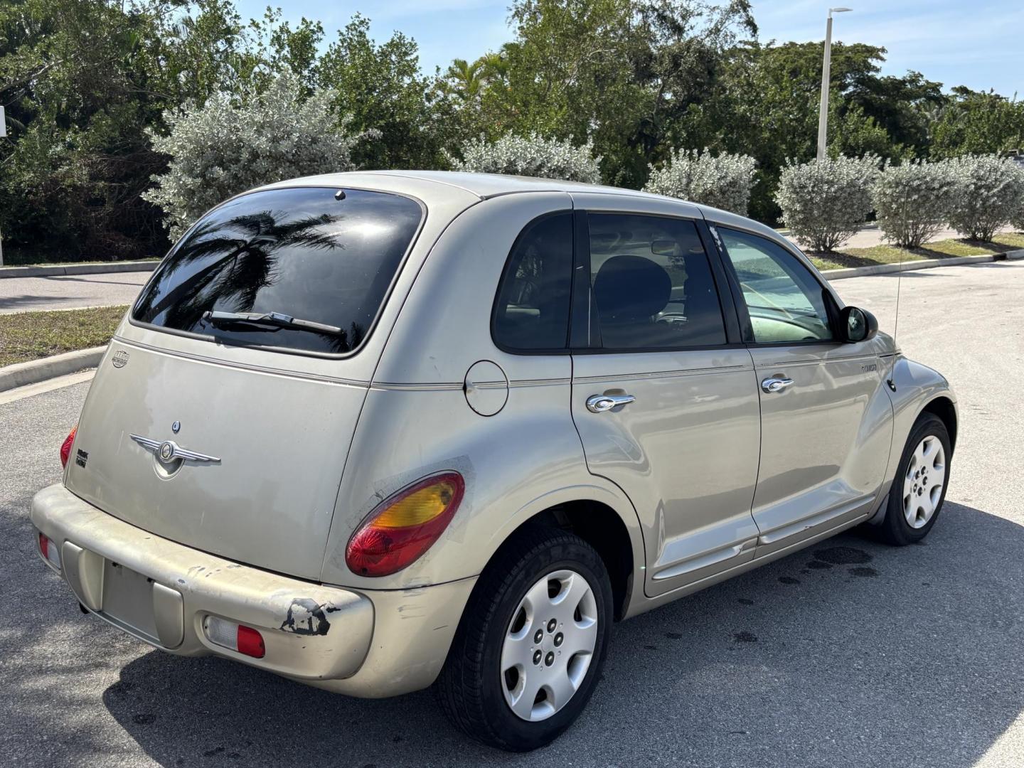 2005 GOLD CHRYSLER PT CRUISER TOURING (3C4FY58B85T) with an 2.4L engine, Automatic transmission, located at 11170 Summerlin Square Dr., Fort Myers Beach, FL, 33931, (239) 999-7777, 26.493546, -81.941628 - As Is Cold A/C - Photo#4