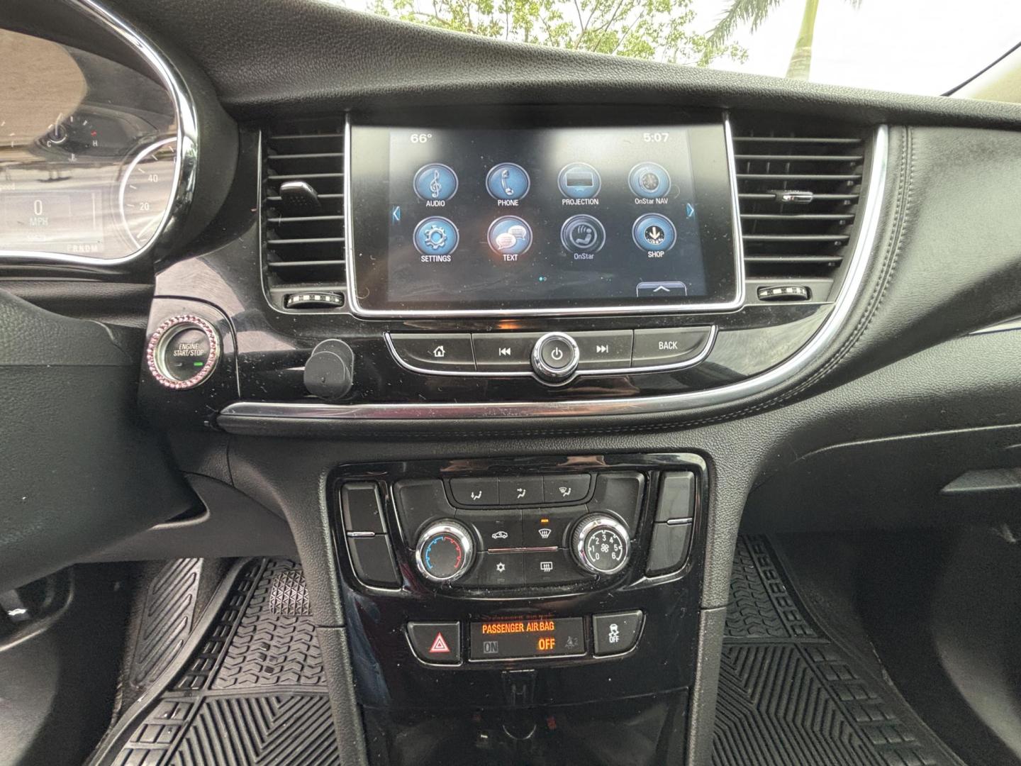 2018 WHITE BUICK ENCORE PREFERRED (KL4CJASB5JB) with an 1.4L engine, Automatic transmission, located at 11170 Summerlin Square Dr., Fort Myers Beach, FL, 33931, (239) 999-7777, 26.493546, -81.941628 - Photo#22