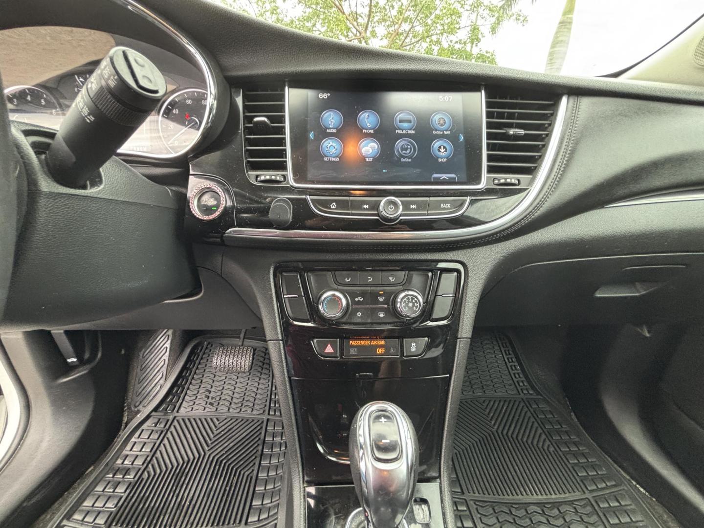 2018 WHITE BUICK ENCORE PREFERRED (KL4CJASB5JB) with an 1.4L engine, Automatic transmission, located at 11170 Summerlin Square Dr., Fort Myers Beach, FL, 33931, (239) 999-7777, 26.493546, -81.941628 - Photo#21