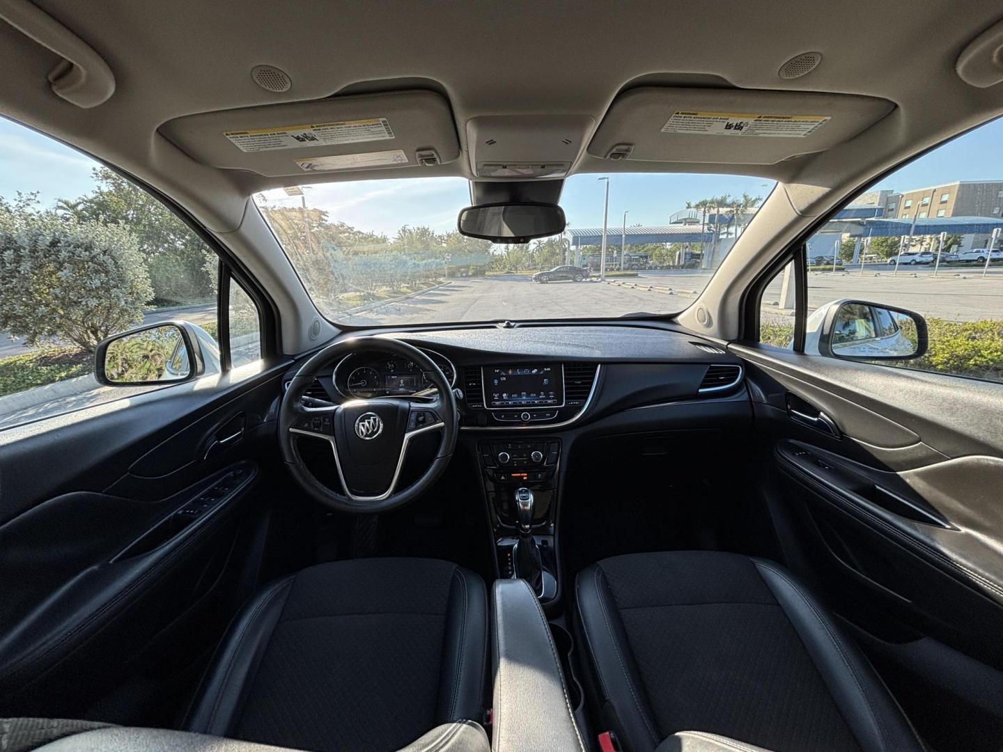 2018 WHITE BUICK ENCORE PREFERRED (KL4CJASB5JB) with an 1.4L engine, Automatic transmission, located at 11170 Summerlin Square Dr., Fort Myers Beach, FL, 33931, (239) 999-7777, 26.493546, -81.941628 - Photo#7
