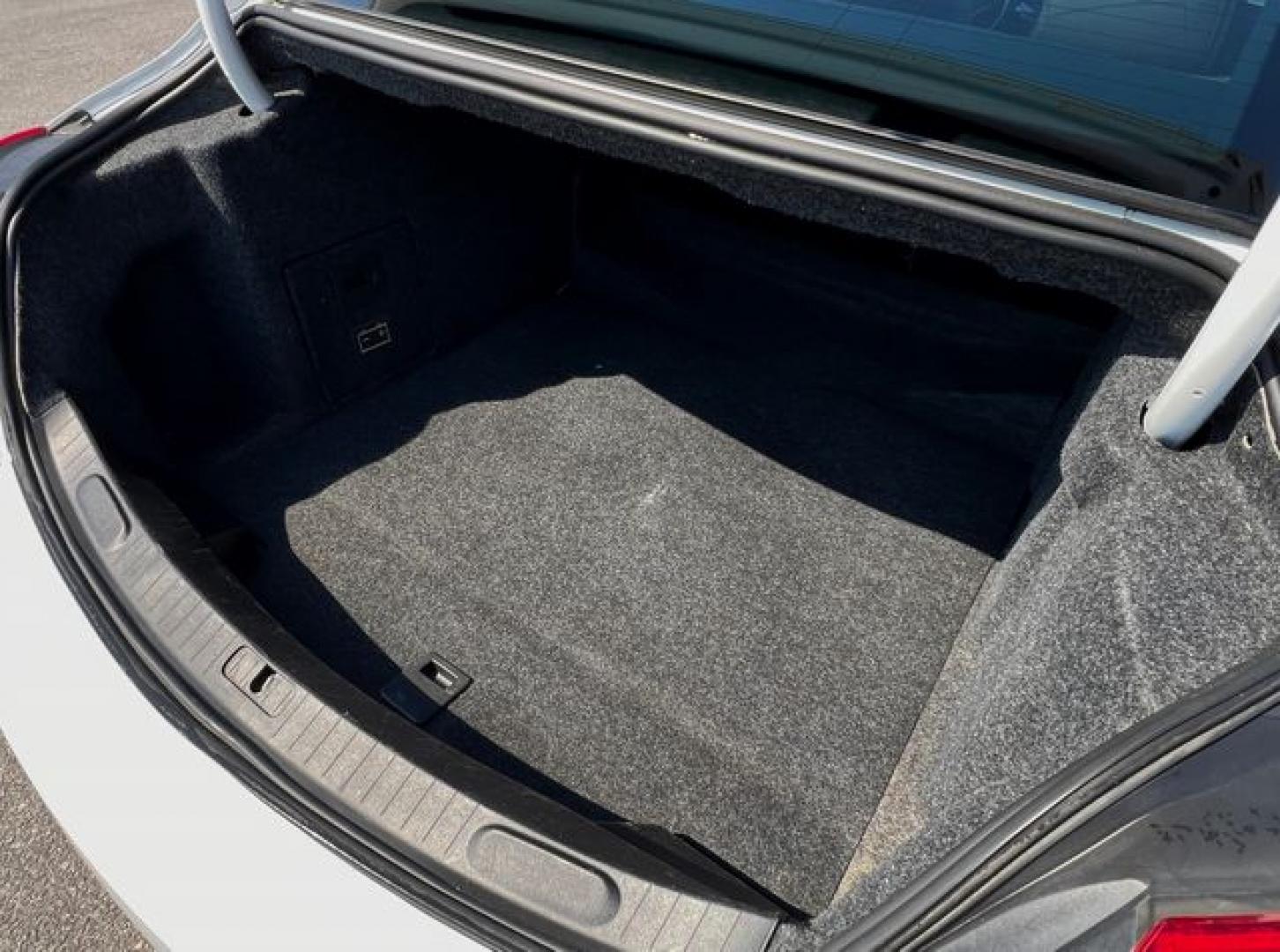 2015 WHITE /Black Leather/Cloth CHEVROLET IMPALA LT (2G1115SL9F9) with an 2.5L engine, Automatic transmission, located at 11170 Summerlin Square Dr., Fort Myers Beach, FL, 33931, (239) 999-7777, 26.493546, -81.941628 - Photo#28