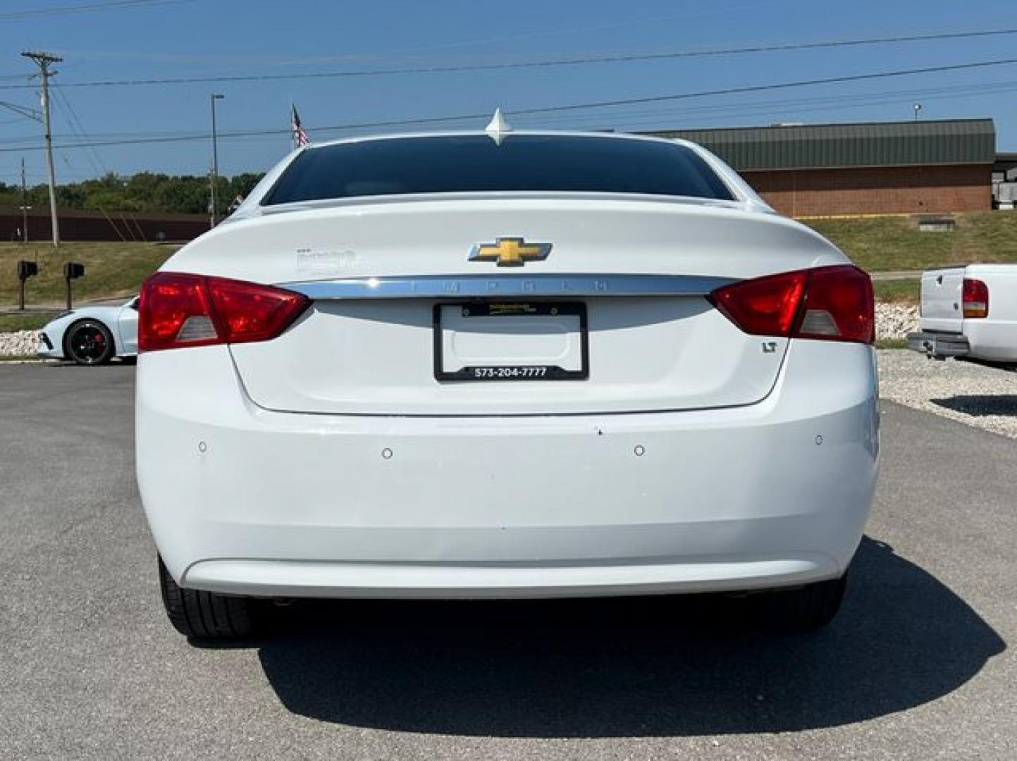 2015 WHITE /Black Leather/Cloth CHEVROLET IMPALA LT (2G1115SL9F9) with an 2.5L engine, Automatic transmission, located at 11170 Summerlin Square Dr., Fort Myers Beach, FL, 33931, (239) 999-7777, 26.493546, -81.941628 - Photo#5