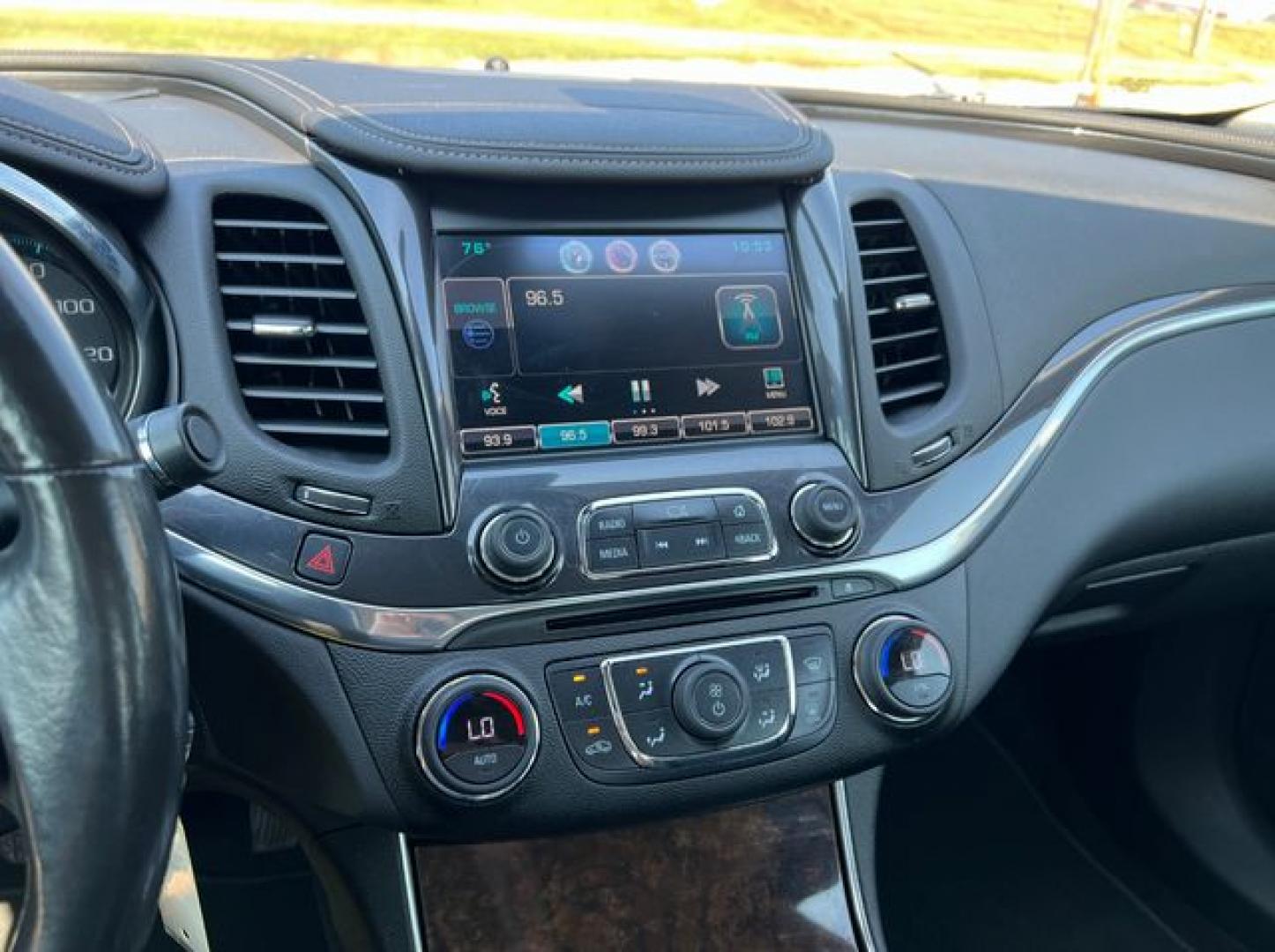 2015 WHITE /Black Leather/Cloth CHEVROLET IMPALA LT (2G1115SL9F9) with an 2.5L engine, Automatic transmission, located at 11170 Summerlin Square Dr., Fort Myers Beach, FL, 33931, (239) 999-7777, 26.493546, -81.941628 - Photo#15
