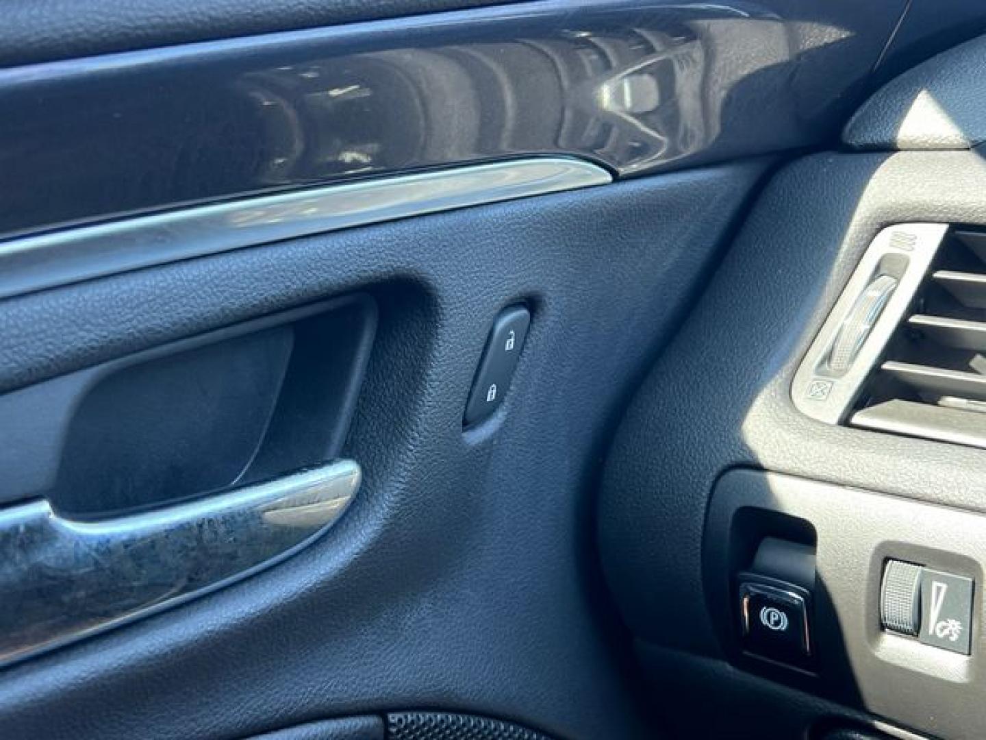 2015 WHITE /Black Leather/Cloth CHEVROLET IMPALA LT (2G1115SL9F9) with an 2.5L engine, Automatic transmission, located at 11170 Summerlin Square Dr., Fort Myers Beach, FL, 33931, (239) 999-7777, 26.493546, -81.941628 - Photo#25