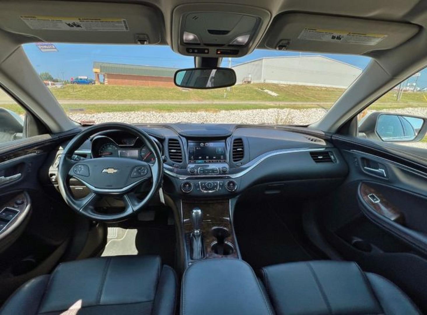 2015 WHITE /Black Leather/Cloth CHEVROLET IMPALA LT (2G1115SL9F9) with an 2.5L engine, Automatic transmission, located at 11170 Summerlin Square Dr., Fort Myers Beach, FL, 33931, (239) 999-7777, 26.493546, -81.941628 - Photo#6
