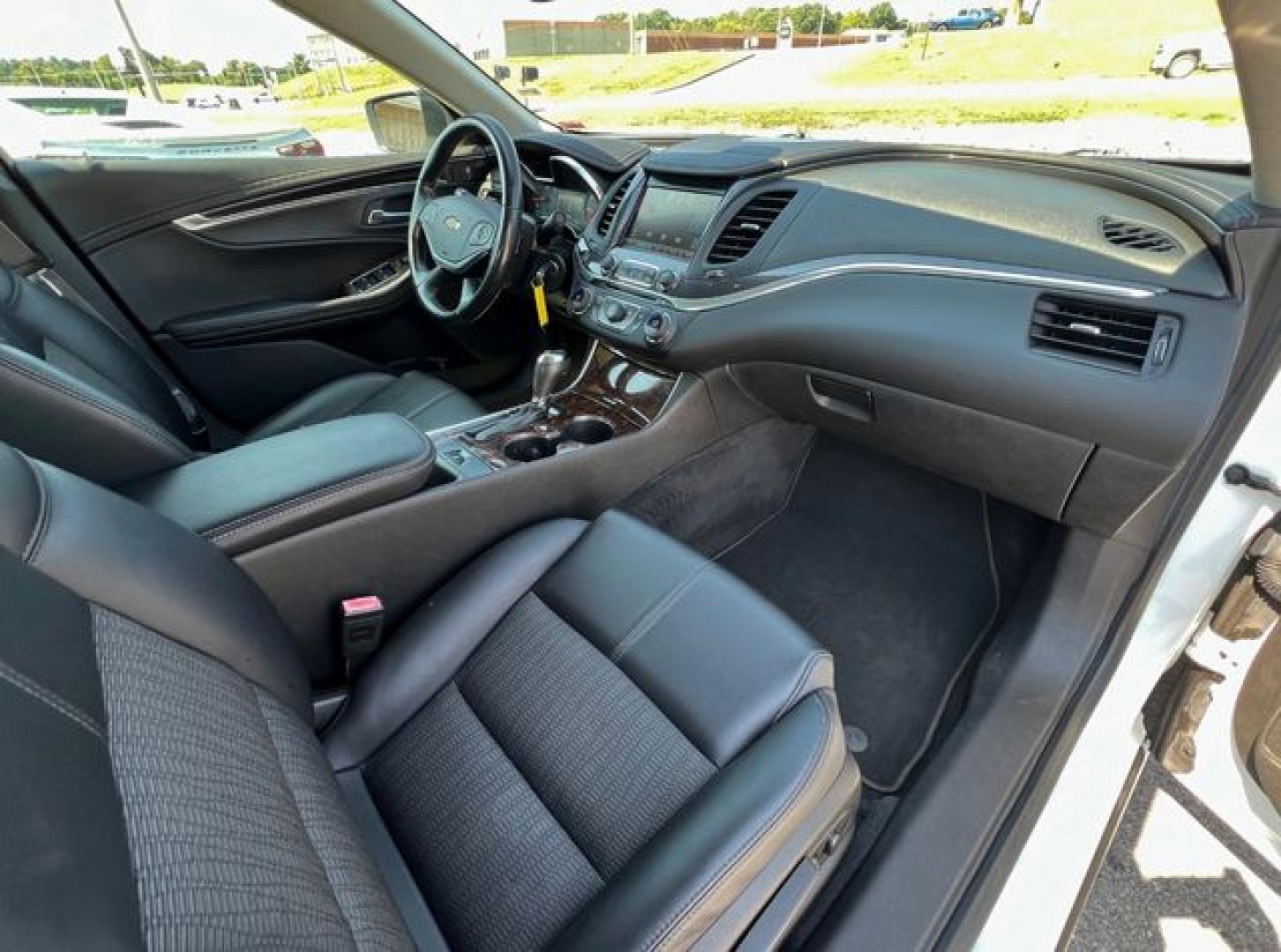 2015 WHITE /Black Leather/Cloth CHEVROLET IMPALA LT (2G1115SL9F9) with an 2.5L engine, Automatic transmission, located at 11170 Summerlin Square Dr., Fort Myers Beach, FL, 33931, (239) 999-7777, 26.493546, -81.941628 - Photo#9