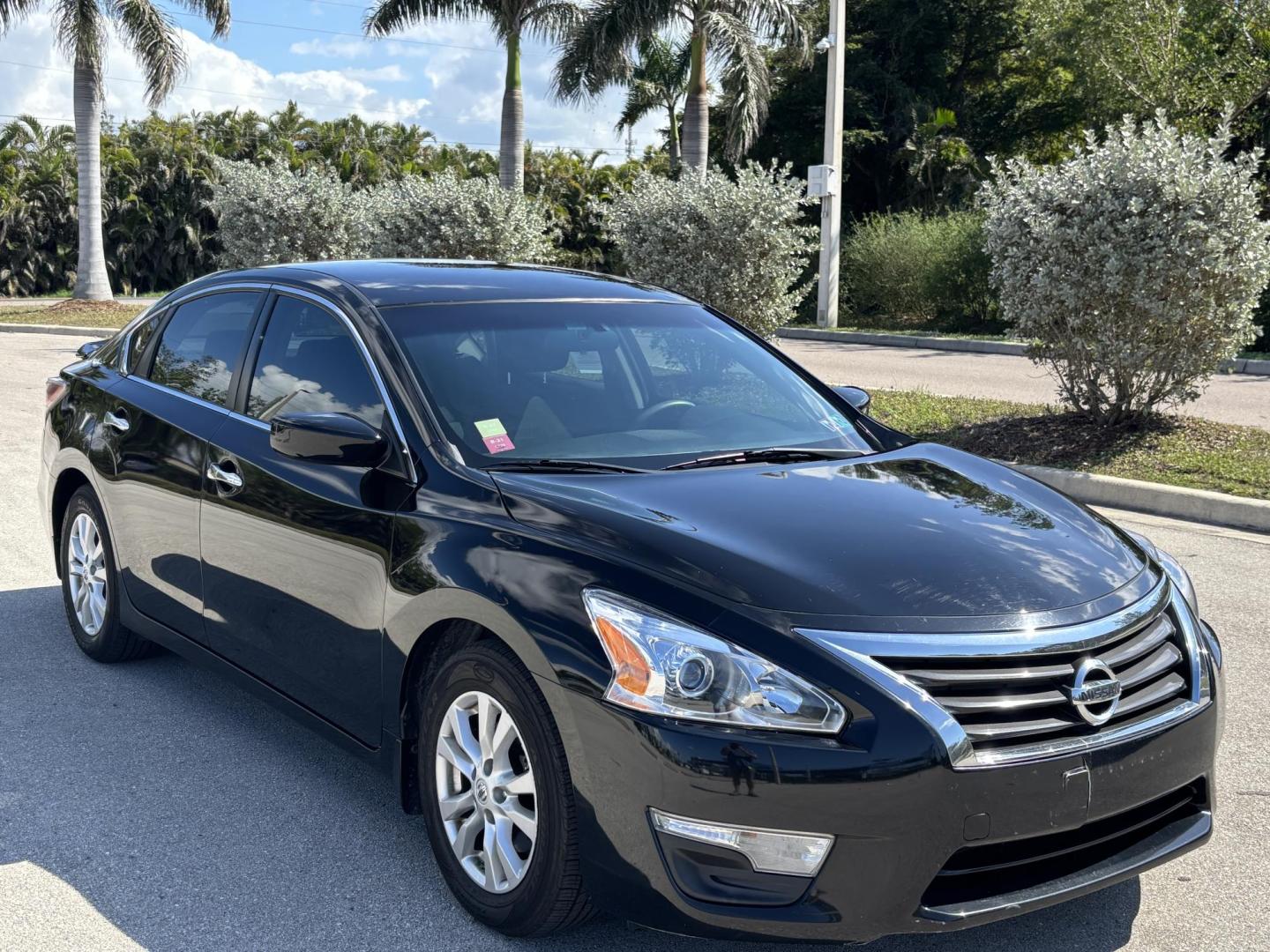 2014 BLACK /Black Nissan Altima 2.5 SL (1N4AL3AP4EC) with an 2.5L L4 DOHC 16V engine, Continuously Variable Transmission transmission, located at 11170 Summerlin Square Dr., Fort Myers Beach, FL, 33931, (239) 999-7777, 26.493546, -81.941628 - Photo#2