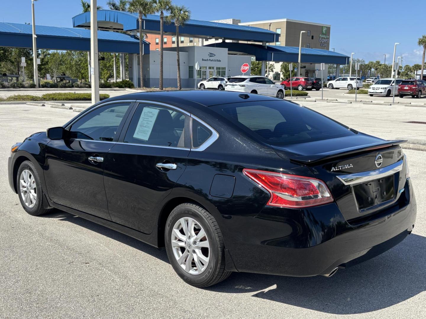 2014 BLACK /Black Nissan Altima 2.5 SL (1N4AL3AP4EC) with an 2.5L L4 DOHC 16V engine, Continuously Variable Transmission transmission, located at 11170 Summerlin Square Dr., Fort Myers Beach, FL, 33931, (239) 999-7777, 26.493546, -81.941628 - Photo#4