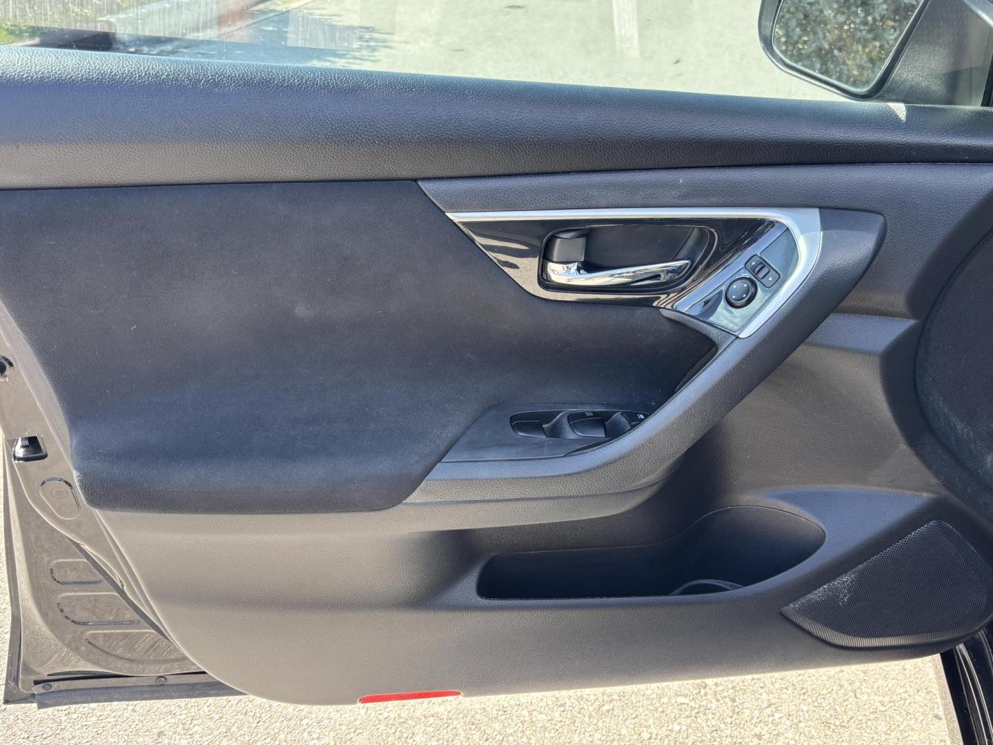 2014 BLACK /Black Nissan Altima 2.5 SL (1N4AL3AP4EC) with an 2.5L L4 DOHC 16V engine, Continuously Variable Transmission transmission, located at 11170 Summerlin Square Dr., Fort Myers Beach, FL, 33931, (239) 999-7777, 26.493546, -81.941628 - Photo#22