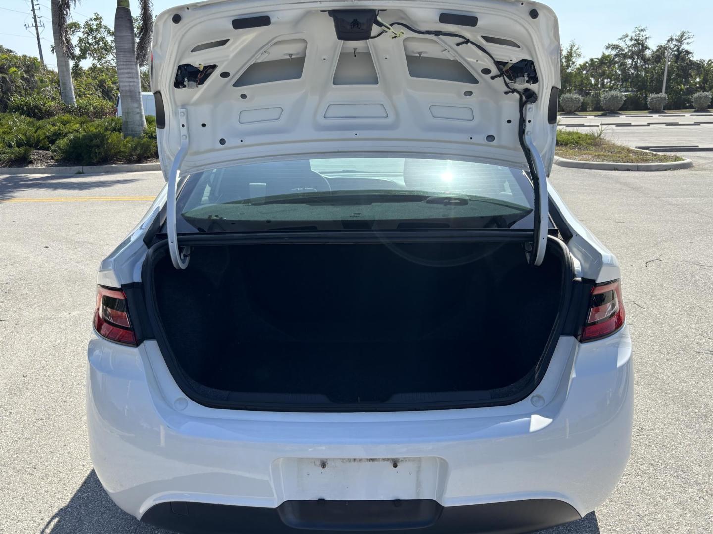 2016 WHITE /BLACK Dodge Dart SE (1C3CDFAAXGD) with an 2.0L L4 DOHC 16V TURBO engine, located at 11170 Summerlin Square Dr., Fort Myers Beach, FL, 33931, (239) 999-7777, 26.493546, -81.941628 - We have financing available and we accept trades! Fill out a credit application on our website or come by today! If you have any questions, give us a call at (239) 999 - 7777 or visit our website at firstautocredit.com. 11170 Summerlin Square Dr, Fort Myers Beach, FL 33931 1 Owner No Damag - Photo#21