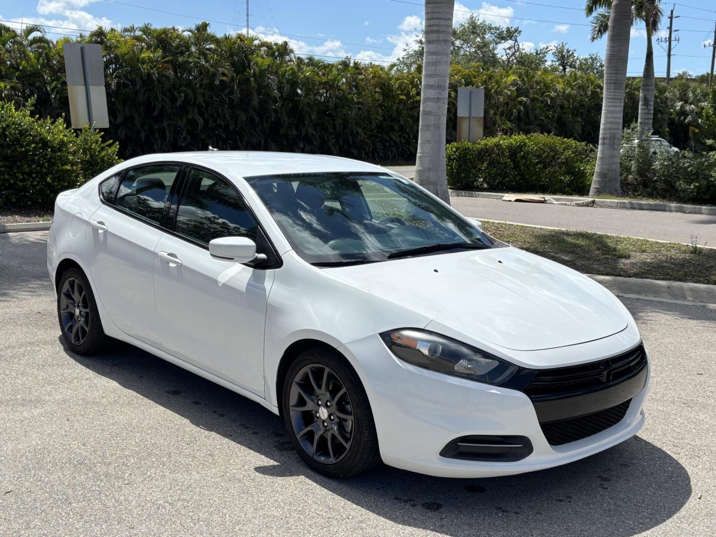 2016 WHITE /BLACK Dodge Dart SE (1C3CDFAAXGD) with an 2.0L L4 DOHC 16V TURBO engine, located at 11170 Summerlin Square Dr., Fort Myers Beach, FL, 33931, (239) 999-7777, 26.493546, -81.941628 - We have financing available and we accept trades! Fill out a credit application on our website or come by today! If you have any questions, give us a call at (239) 999 - 7777 or visit our website at firstautocredit.com. 11170 Summerlin Square Dr, Fort Myers Beach, FL 33931 1 Owner No Damag - Photo#2