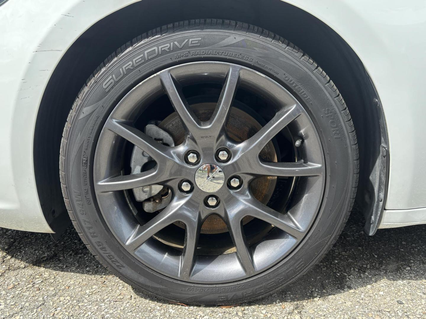 2016 WHITE /BLACK Dodge Dart SE (1C3CDFAAXGD) with an 2.0L L4 DOHC 16V TURBO engine, located at 11170 Summerlin Square Dr., Fort Myers Beach, FL, 33931, (239) 999-7777, 26.493546, -81.941628 - We have financing available and we accept trades! Fill out a credit application on our website or come by today! If you have any questions, give us a call at (239) 999 - 7777 or visit our website at firstautocredit.com. 11170 Summerlin Square Dr, Fort Myers Beach, FL 33931 1 Owner No Damag - Photo#26