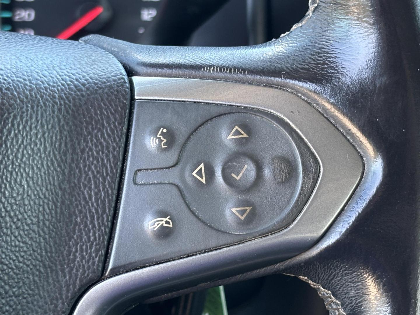 2015 BLACK Chevrolet Silverado 1500 LT Double Cab 2WD (1GCRCRECXFZ) with an 5.3L V8 OHV 16V engine, 6-Speed Automatic transmission, located at 11170 Summerlin Square Dr., Fort Myers Beach, FL, 33931, (239) 999-7777, 26.493546, -81.941628 - 2 Owner 28 Service History Records on Carfax - Photo#19