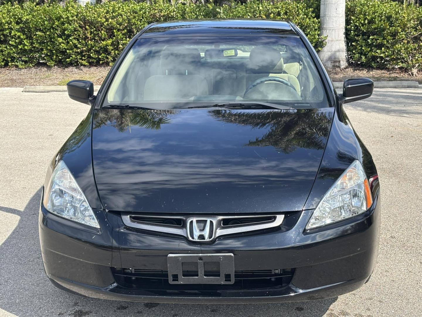 2003 BLUE /BEIGE HONDA ACCORD LX (1HGCM56303A) with an 2.4L engine, Automatic transmission, located at 11170 Summerlin Square Dr., Fort Myers Beach, FL, 33931, (239) 999-7777, 26.493546, -81.941628 - Photo#1