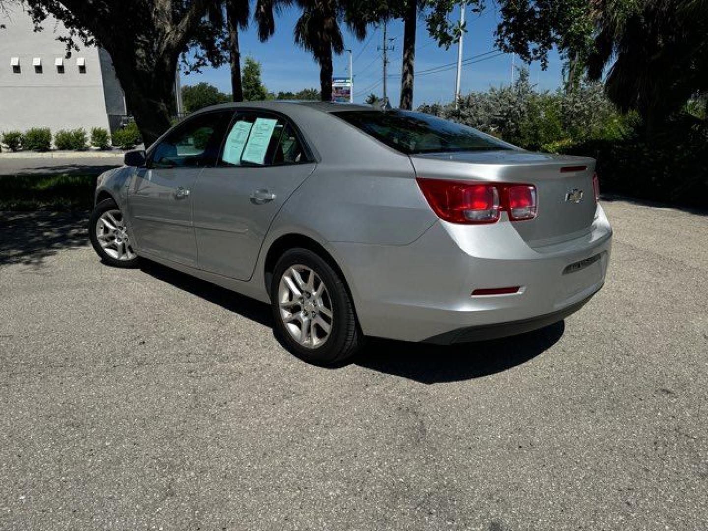 2014 SILVER /Cocoa/Light Neutral CHEVROLET MALIBU 1LT (1G11C5SL2EF) with an 2.5L engine, Automatic transmission, located at 11170 Summerlin Square Dr., Fort Myers Beach, FL, 33931, (239) 999-7777, 26.493546, -81.941628 - Photo#7