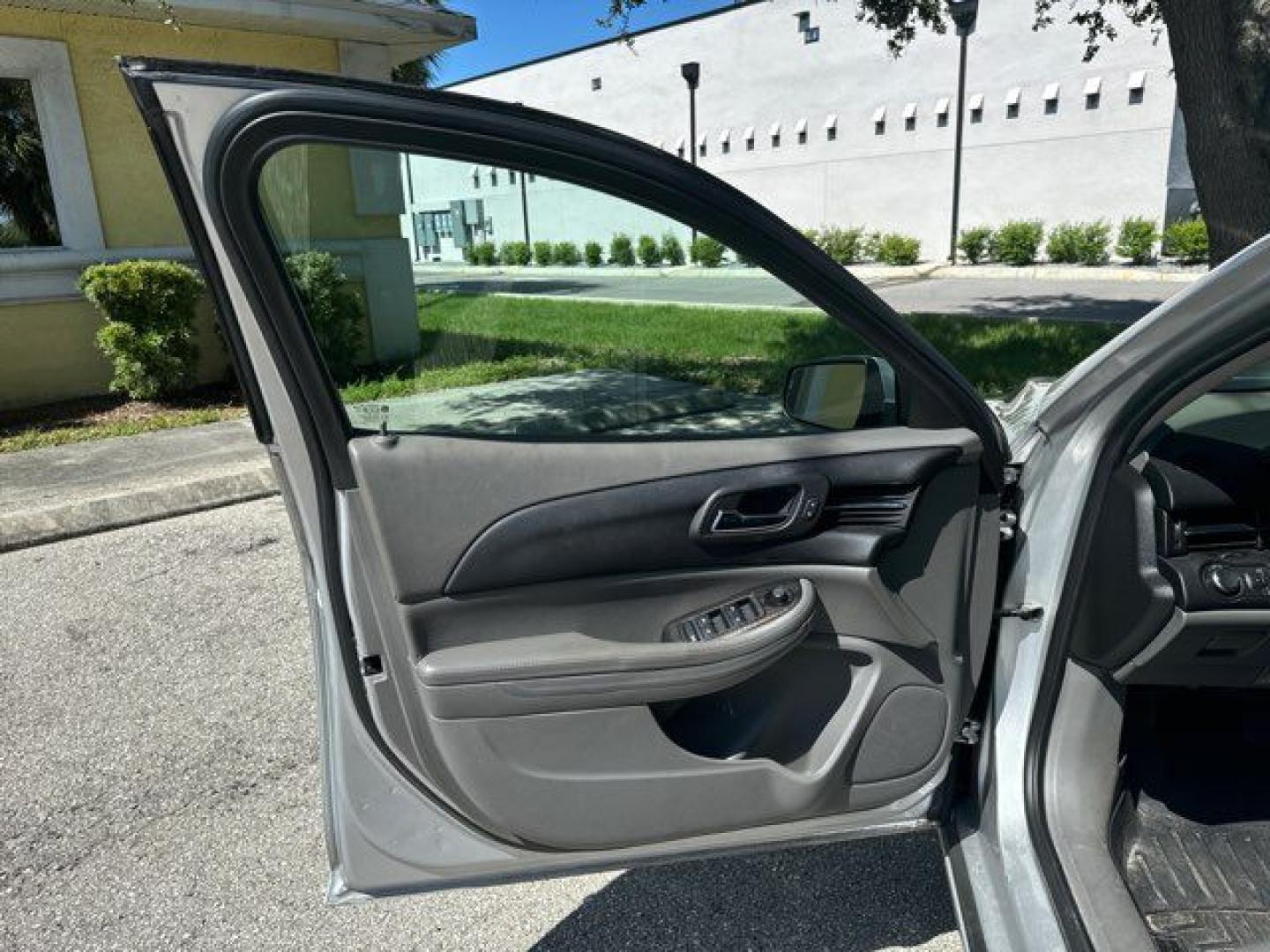 2014 SILVER /Cocoa/Light Neutral CHEVROLET MALIBU 1LT (1G11C5SL2EF) with an 2.5L engine, Automatic transmission, located at 11170 Summerlin Square Dr., Fort Myers Beach, FL, 33931, (239) 999-7777, 26.493546, -81.941628 - Photo#9