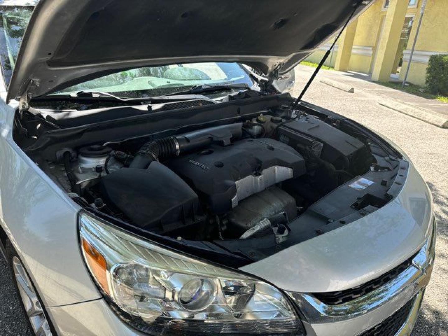 2014 SILVER /Cocoa/Light Neutral CHEVROLET MALIBU 1LT (1G11C5SL2EF) with an 2.5L engine, Automatic transmission, located at 11170 Summerlin Square Dr., Fort Myers Beach, FL, 33931, (239) 999-7777, 26.493546, -81.941628 - Photo#34