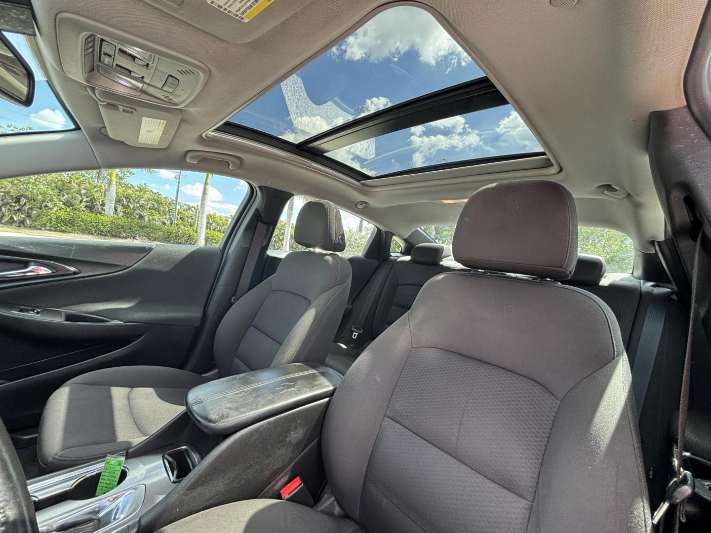 2018 WHITE CHEVROLET MALIBU LT (1G1ZD5ST7JF) with an 1.5L engine, Automatic transmission, located at 11170 Summerlin Square Dr., Fort Myers Beach, FL, 33931, (239) 999-7777, 26.493546, -81.941628 - Photo#10