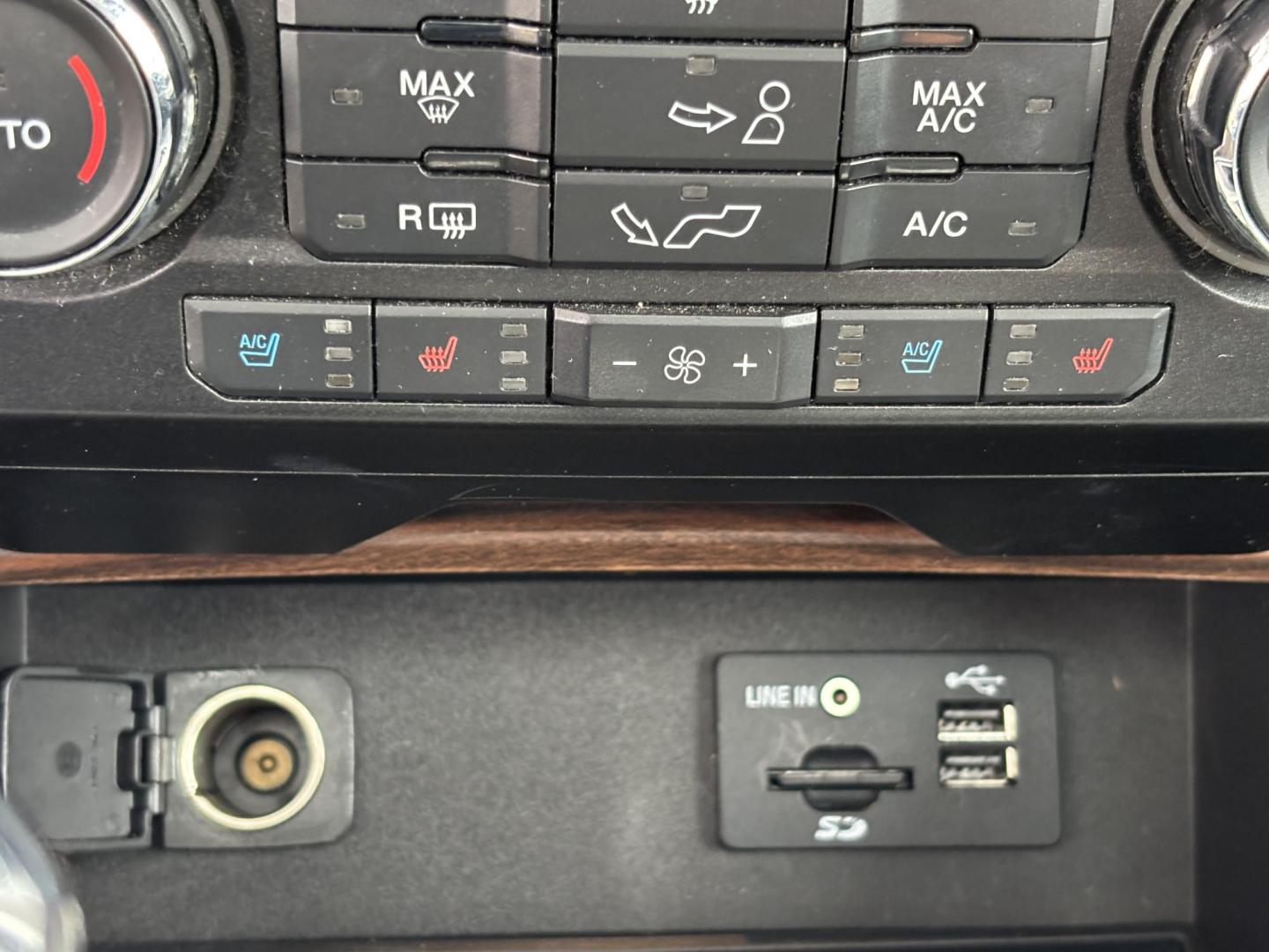 2015 RED /BLACK FORD F150 SUPERCREW (1FTEW1EG5FF) with an 3.5L engine, Automatic transmission, located at 11170 Summerlin Square Dr., Fort Myers Beach, FL, 33931, (239) 999-7777, 26.493546, -81.941628 - We have financing available and we accept trades! Fill out a credit application on our website or come by today! If you have any questions, give us a call at (239) 999 - 7777 or visit our website at firstautocredit.com. 11170 Summerlin Square Dr, Fort Myers Beach, FL 33931 4x4 Tow Package - Photo#37