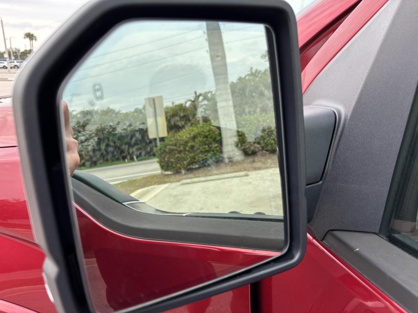 2015 RED /BLACK FORD F150 SUPERCREW (1FTEW1EG5FF) with an 3.5L engine, Automatic transmission, located at 11170 Summerlin Square Dr., Fort Myers Beach, FL, 33931, (239) 999-7777, 26.493546, -81.941628 - We have financing available and we accept trades! Fill out a credit application on our website or come by today! If you have any questions, give us a call at (239) 999 - 7777 or visit our website at firstautocredit.com. 11170 Summerlin Square Dr, Fort Myers Beach, FL 33931 4x4 Tow Package - Photo#27