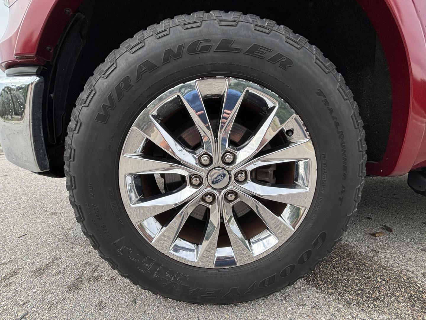 2015 RED /BLACK FORD F150 SUPERCREW (1FTEW1EG5FF) with an 3.5L engine, Automatic transmission, located at 11170 Summerlin Square Dr., Fort Myers Beach, FL, 33931, (239) 999-7777, 26.493546, -81.941628 - We have financing available and we accept trades! Fill out a credit application on our website or come by today! If you have any questions, give us a call at (239) 999 - 7777 or visit our website at firstautocredit.com. 11170 Summerlin Square Dr, Fort Myers Beach, FL 33931 4x4 Tow Package - Photo#54