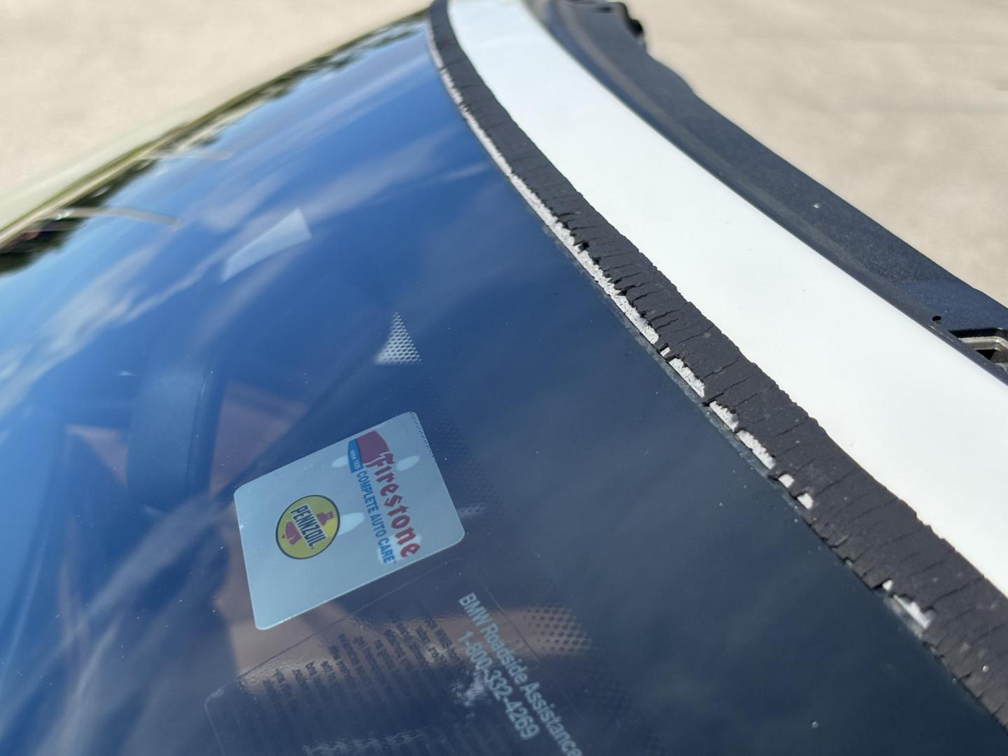 2011 WHITE /BEIGE BMW 328i Convertible Hardtop I SULEV (WBADW7C54BE) with an 3.0L engine, Automatic transmission, located at 11170 Summerlin Square Dr., Fort Myers Beach, FL, 33931, (239) 999-7777, 26.493546, -81.941628 - We have financing available and we accept trades! Fill out a credit application on our website or come by today! If you have any questions, give us a call at (239) 999 - 7777 or visit our website at firstautocredit.com. 11170 Summerlin Square Dr, Fort Myers Beach, FL 33931 - Photo#38